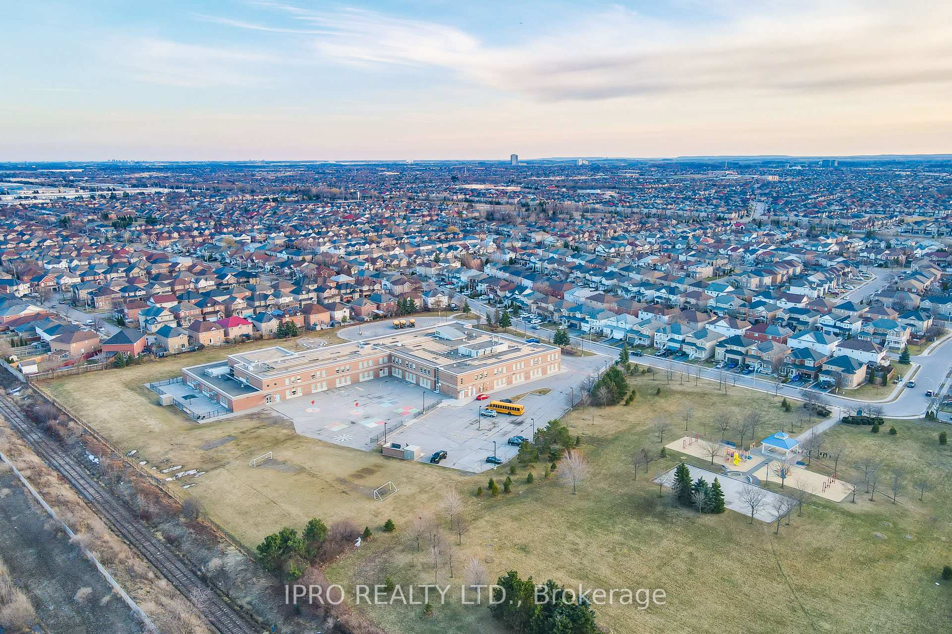 Photo 30 of Unit Unit 99, 200 Cresthaven Road E, Brampton, Snelgrove — HOMEH