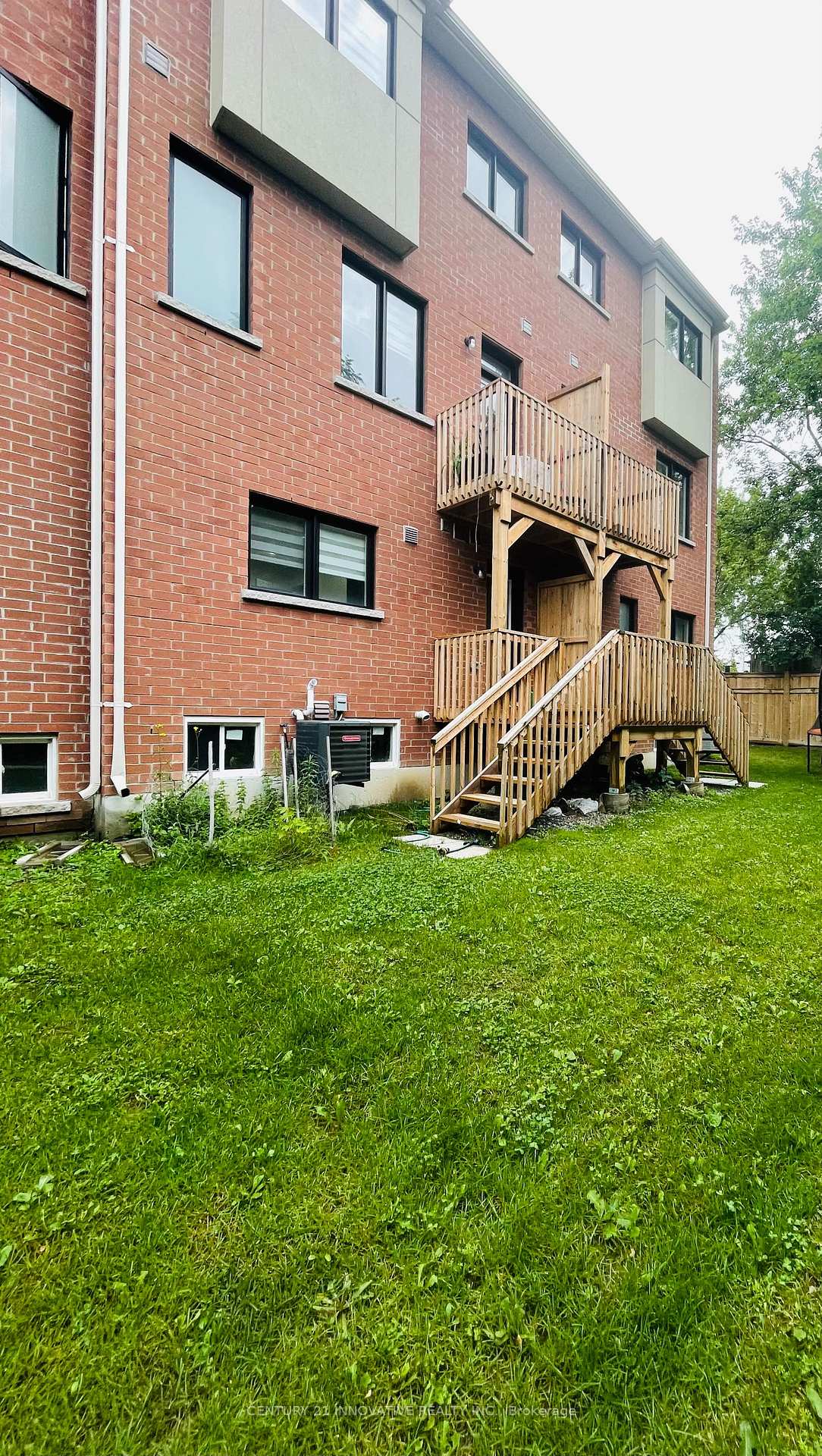 Photo 16 of 928 Kicking Horse Path, Oshawa, McLaughlin — HOMEH