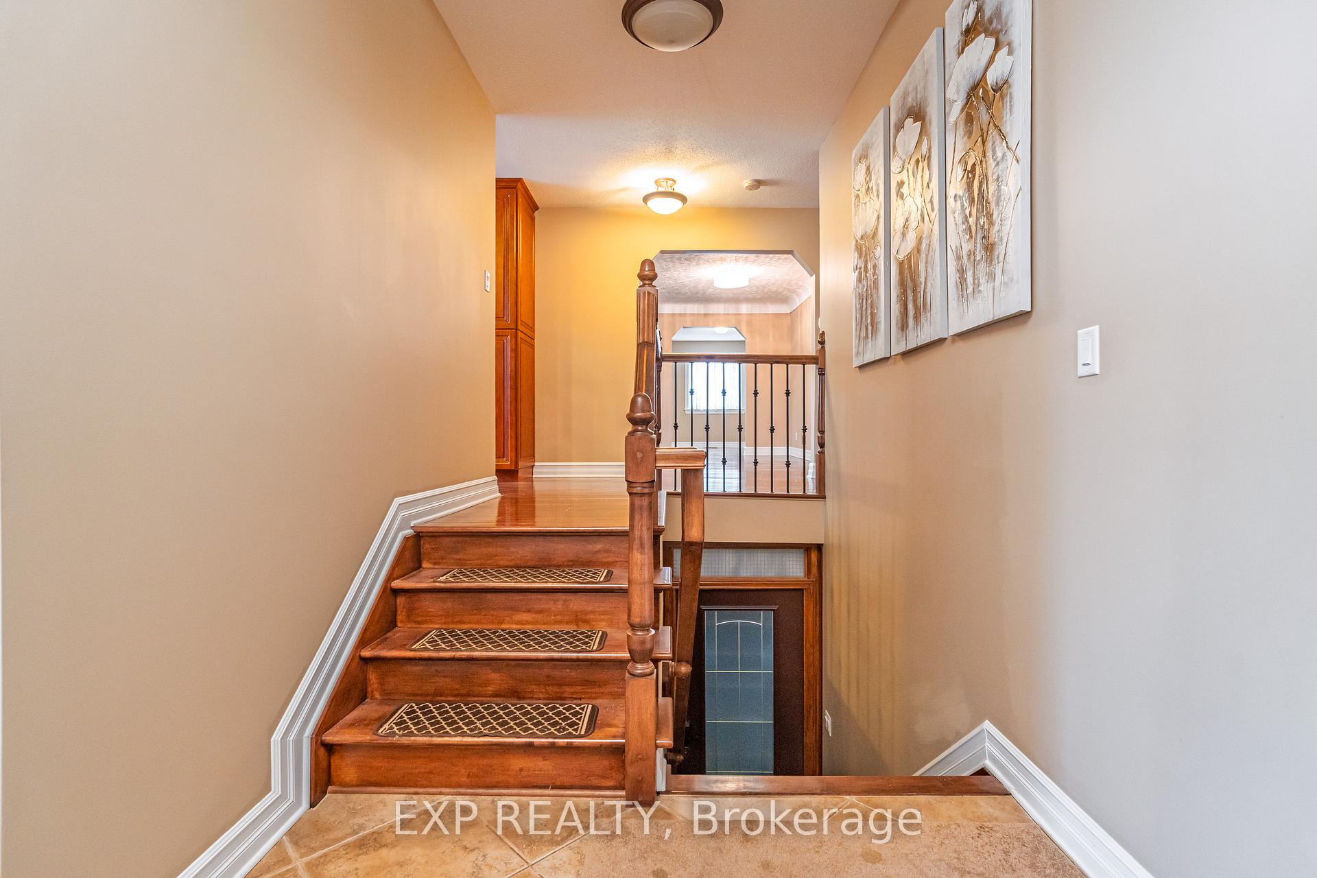 Photo 2 of 58 Withrow Avenue E, Ottawa, Meadowlands/St. Claire Gardens — HOMEH