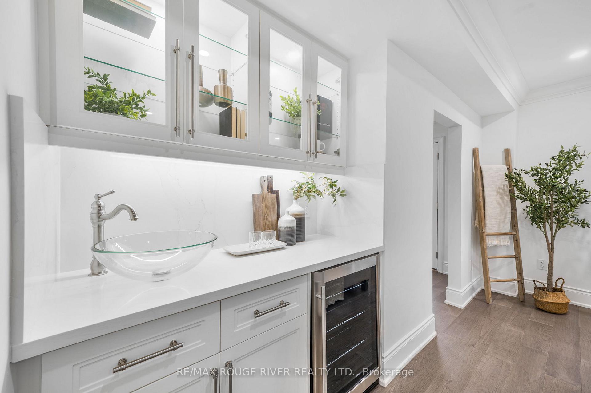 Photo 4 of 185 Verdun Road, Oshawa, Central — HOMEH
