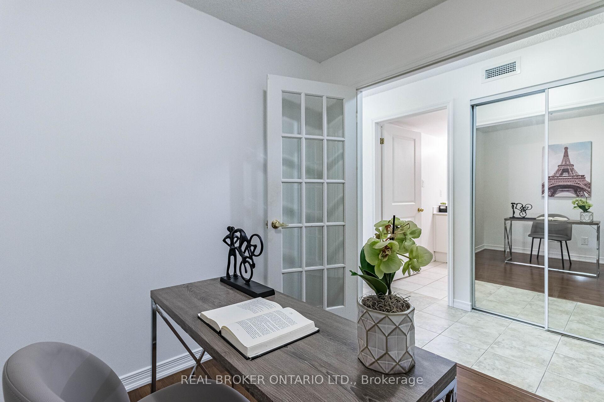 Photo 7 of Unit 907, 9 George Street, Brampton, Downtown Brampton — HOMEH
