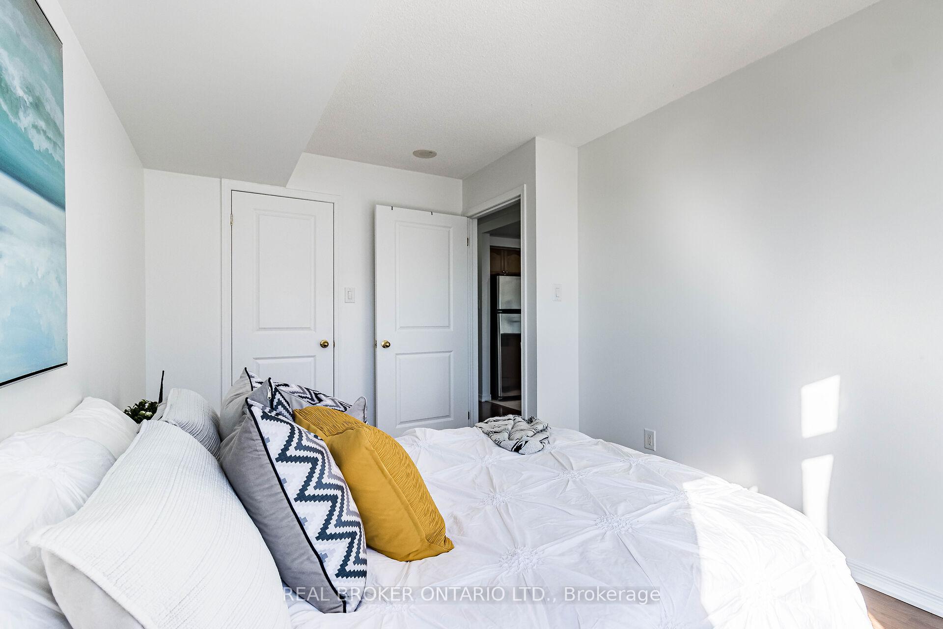 Photo 18 of Unit 907, 9 George Street, Brampton, Downtown Brampton — HOMEH