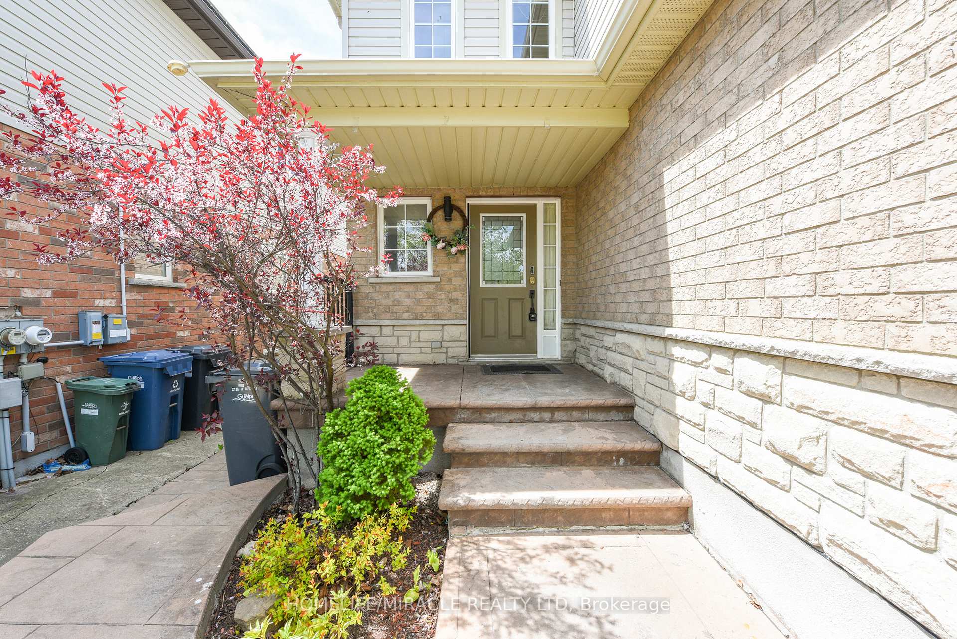 Photo 11 of 32 Vipond Street, Guelph, Grange Road — HOMEH