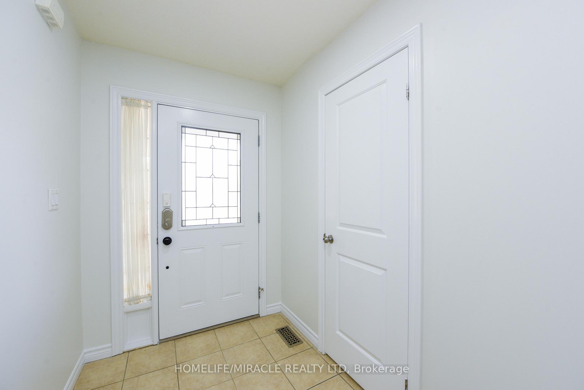 Photo 5 of 32 Vipond Street, Guelph, Grange Road — HOMEH