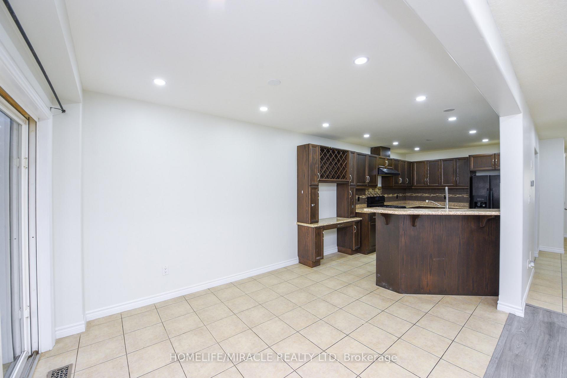 Photo 17 of 32 Vipond Street, Guelph, Grange Road — HOMEH