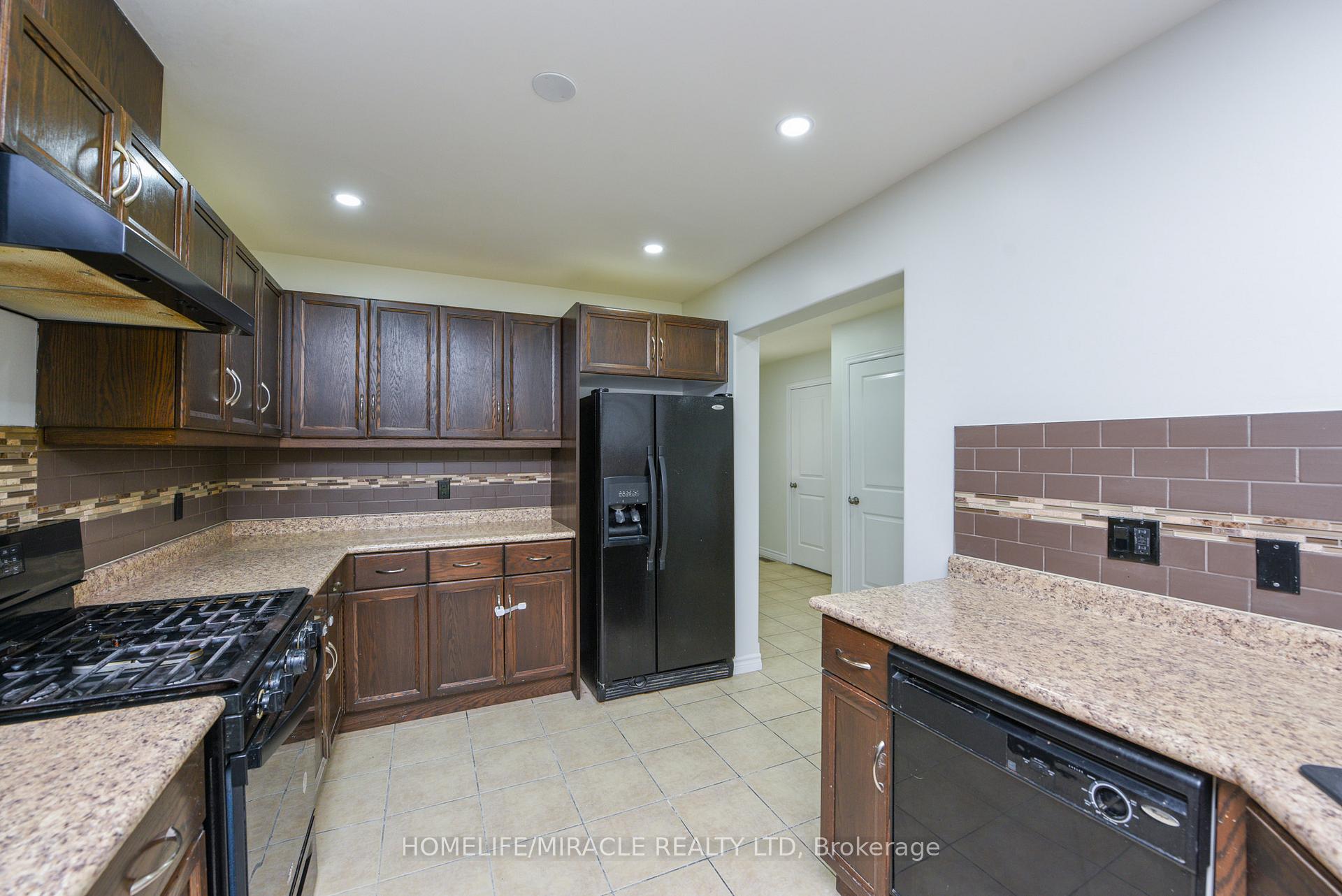 Photo 37 of 32 Vipond Street, Guelph, Grange Road — HOMEH