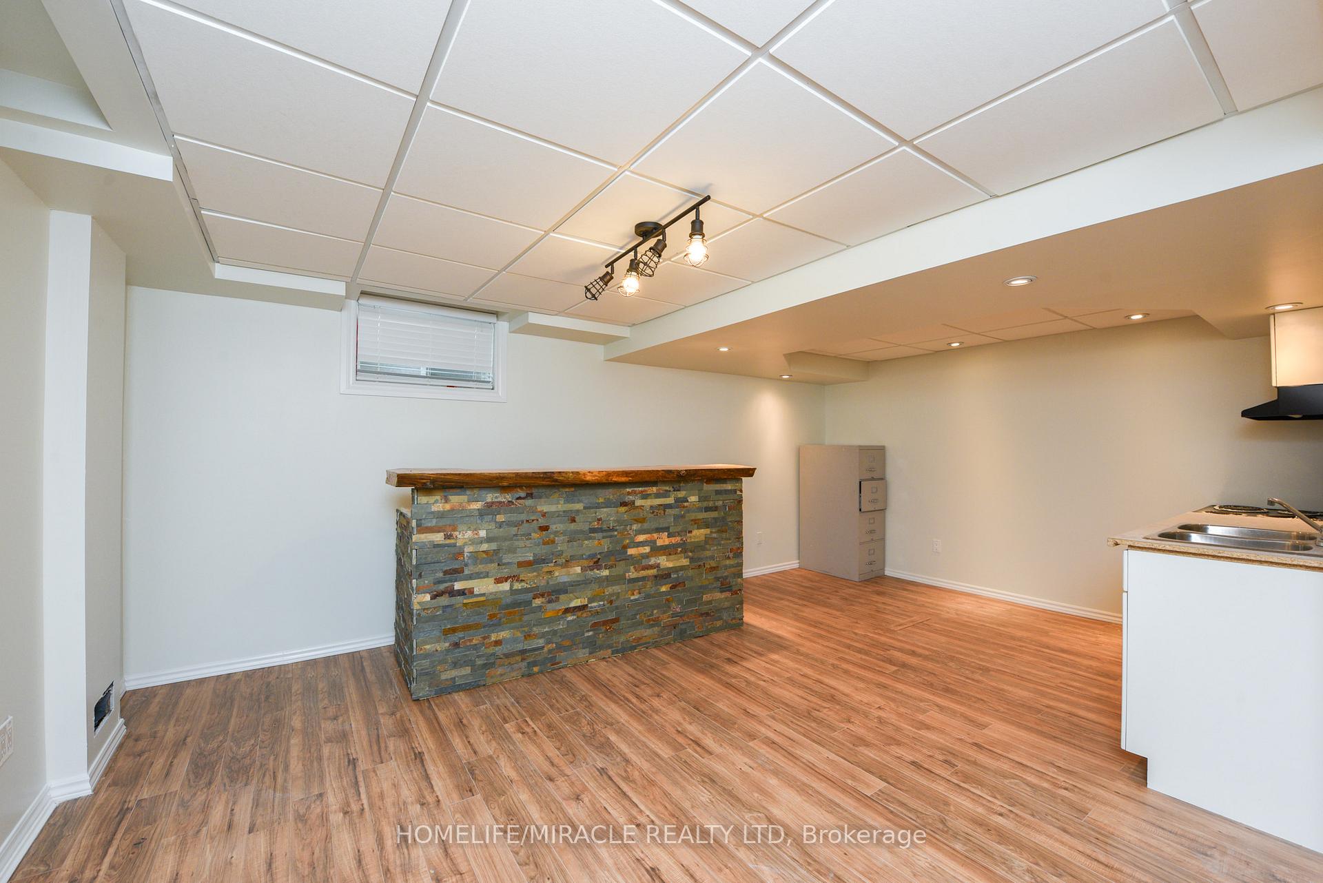 Photo 34 of 32 Vipond Street, Guelph, Grange Road — HOMEH