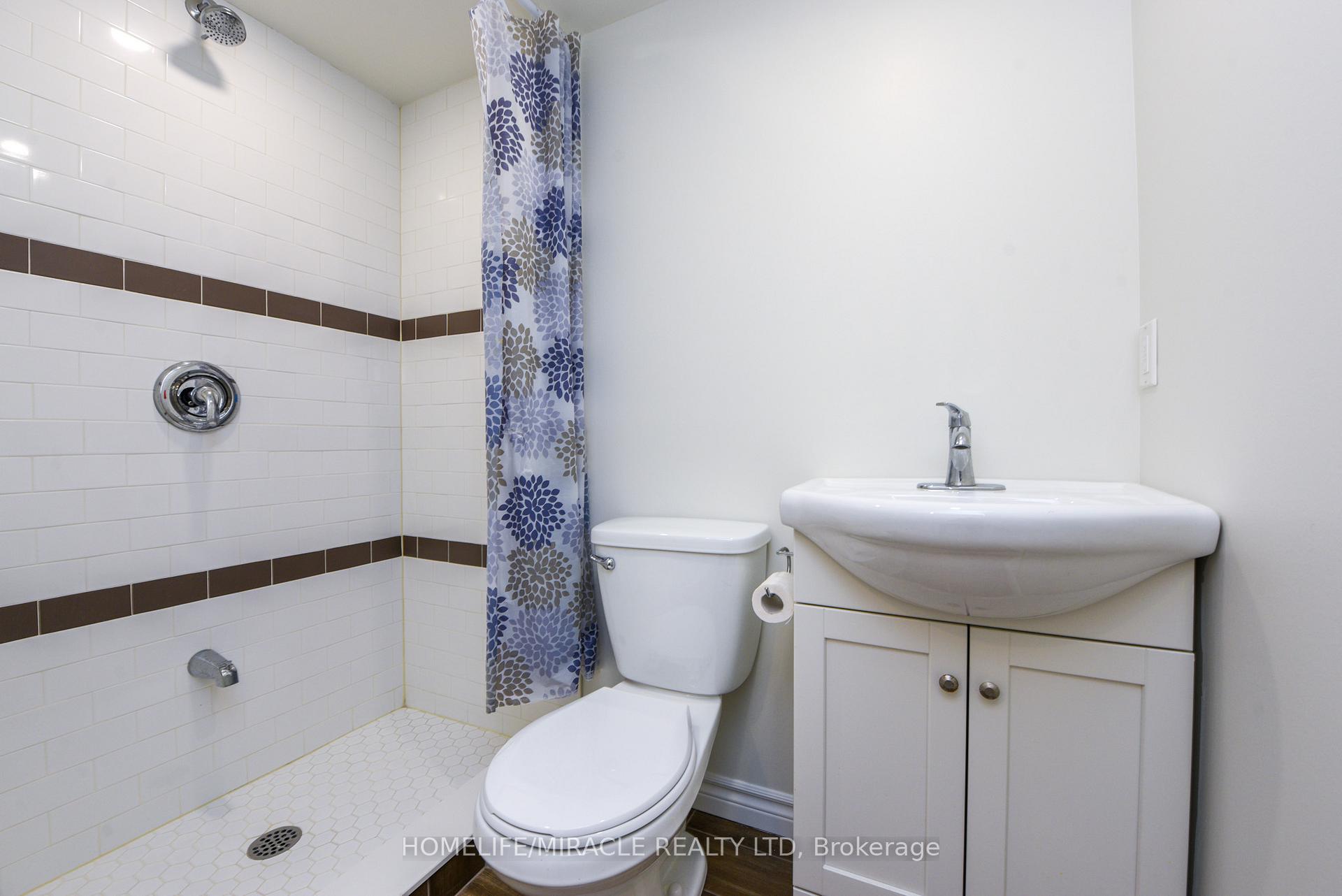 Photo 41 of 32 Vipond Street, Guelph, Grange Road — HOMEH