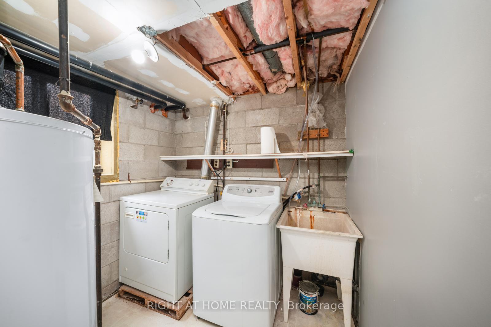 Photo 17 of 61 Ottaway Avenue, Barrie, City Centre — HOMEH