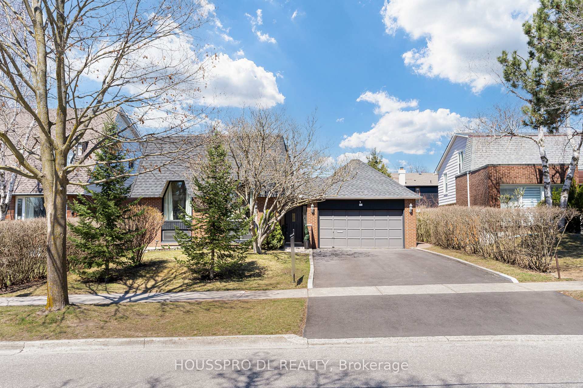 Photo 1 of 231 Romfield Circuit, Markham, Royal Orchard — HOMEH