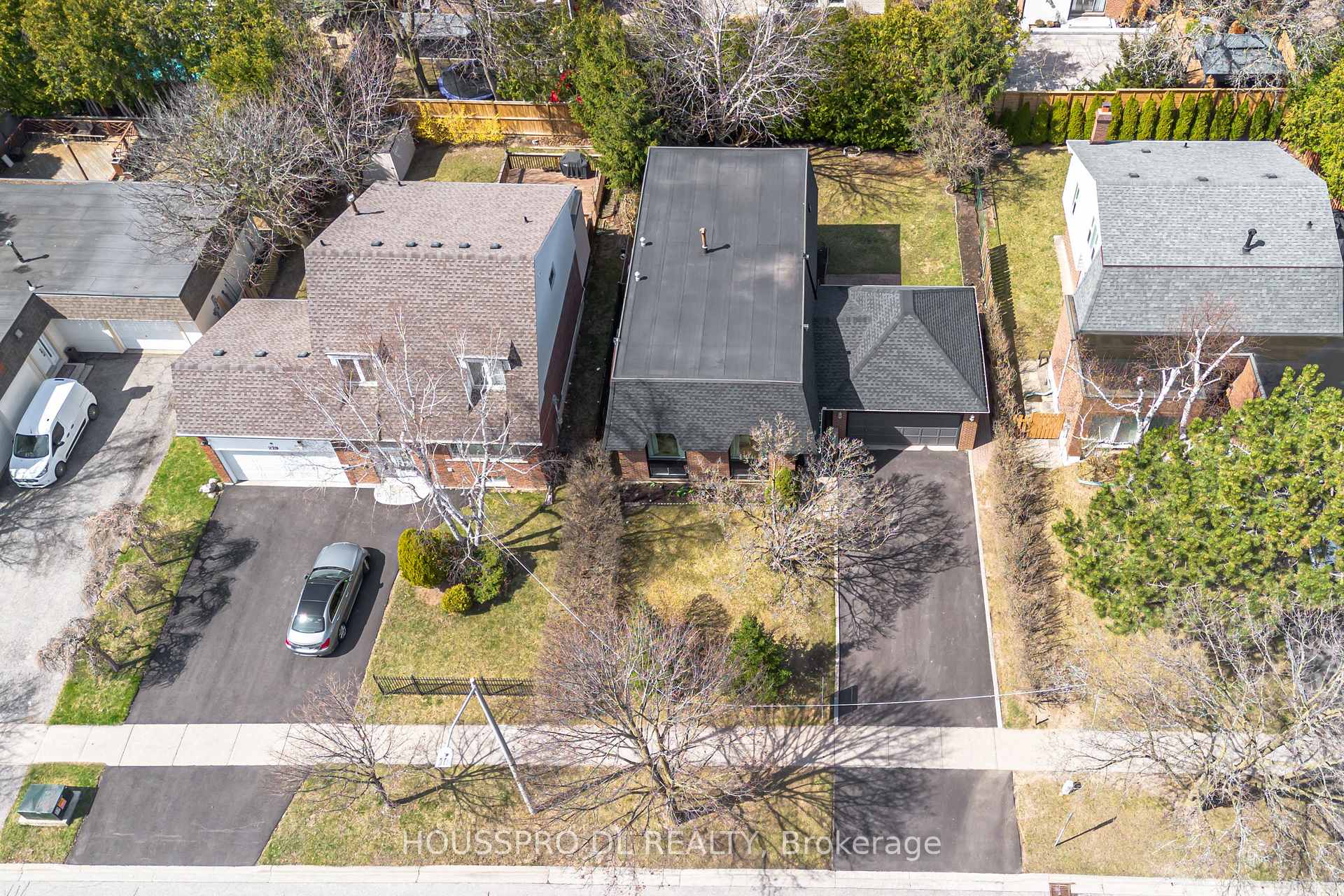 Photo 4 of 231 Romfield Circuit, Markham, Royal Orchard — HOMEH
