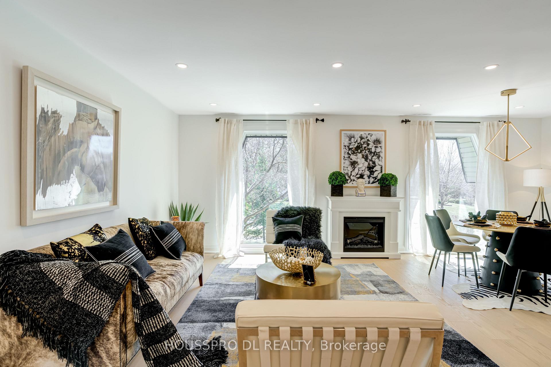 Photo 25 of 231 Romfield Circuit, Markham, Royal Orchard — HOMEH