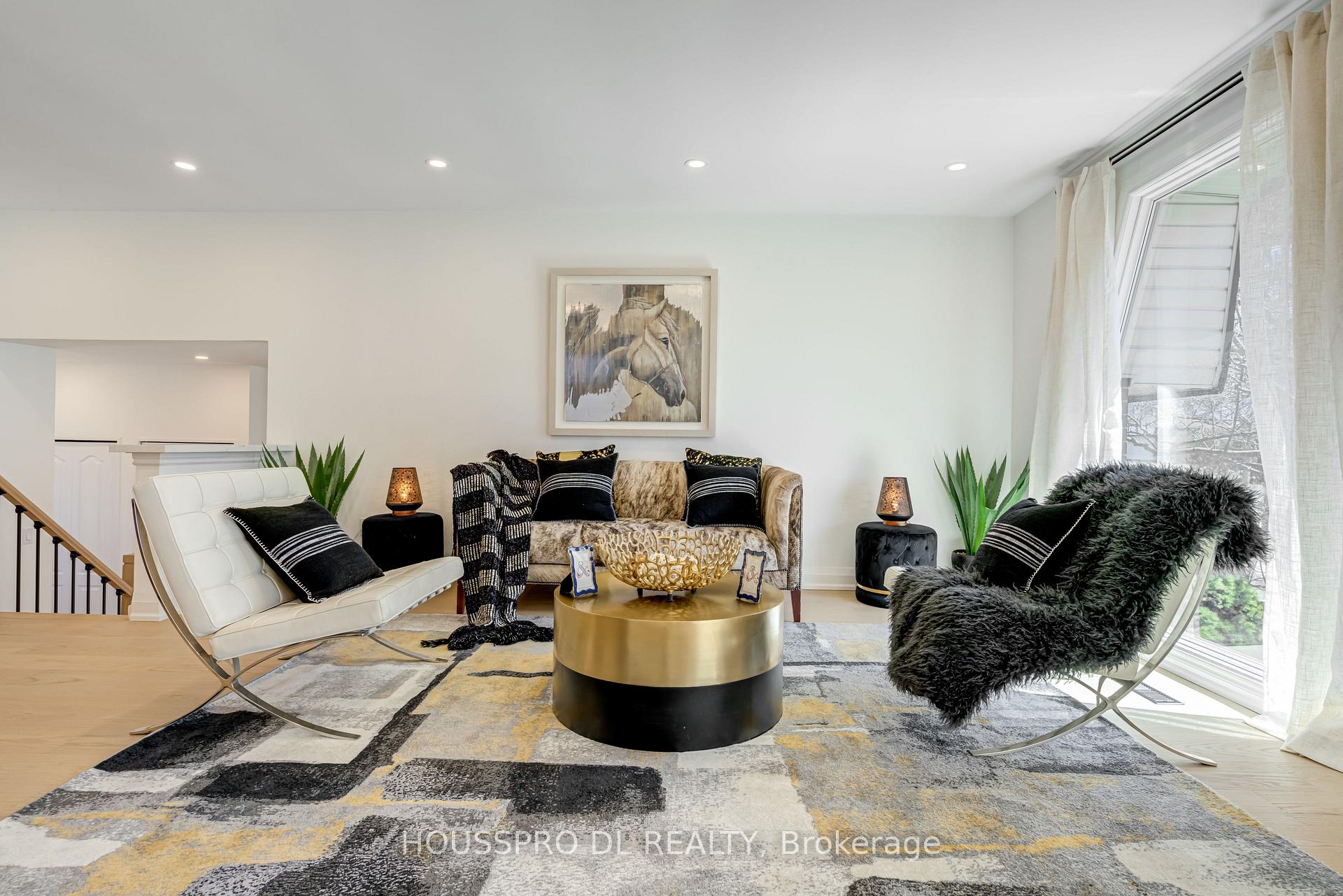 Photo 11 of 231 Romfield Circuit, Markham, Royal Orchard — HOMEH