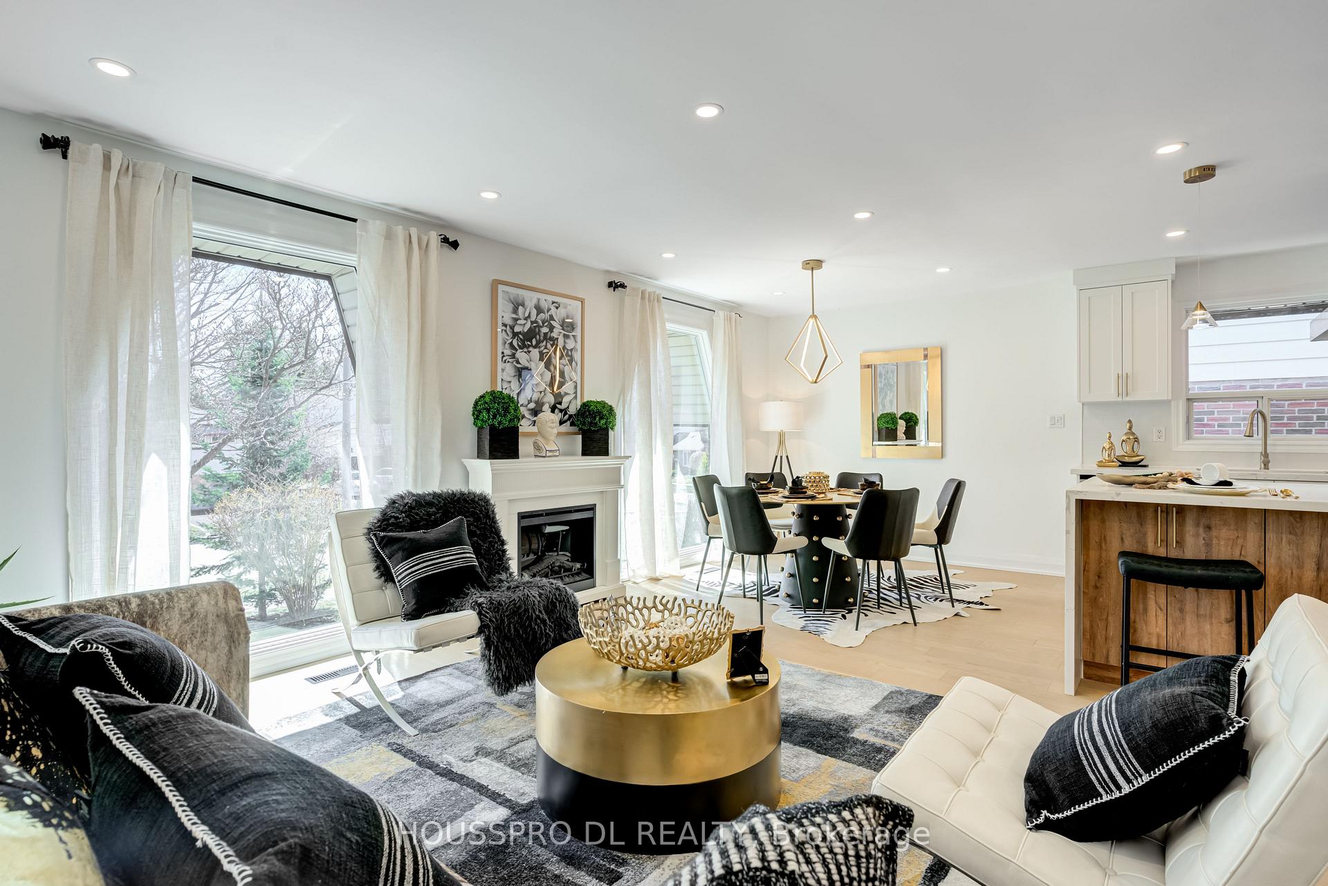 Photo 20 of 231 Romfield Circuit, Markham, Royal Orchard — HOMEH