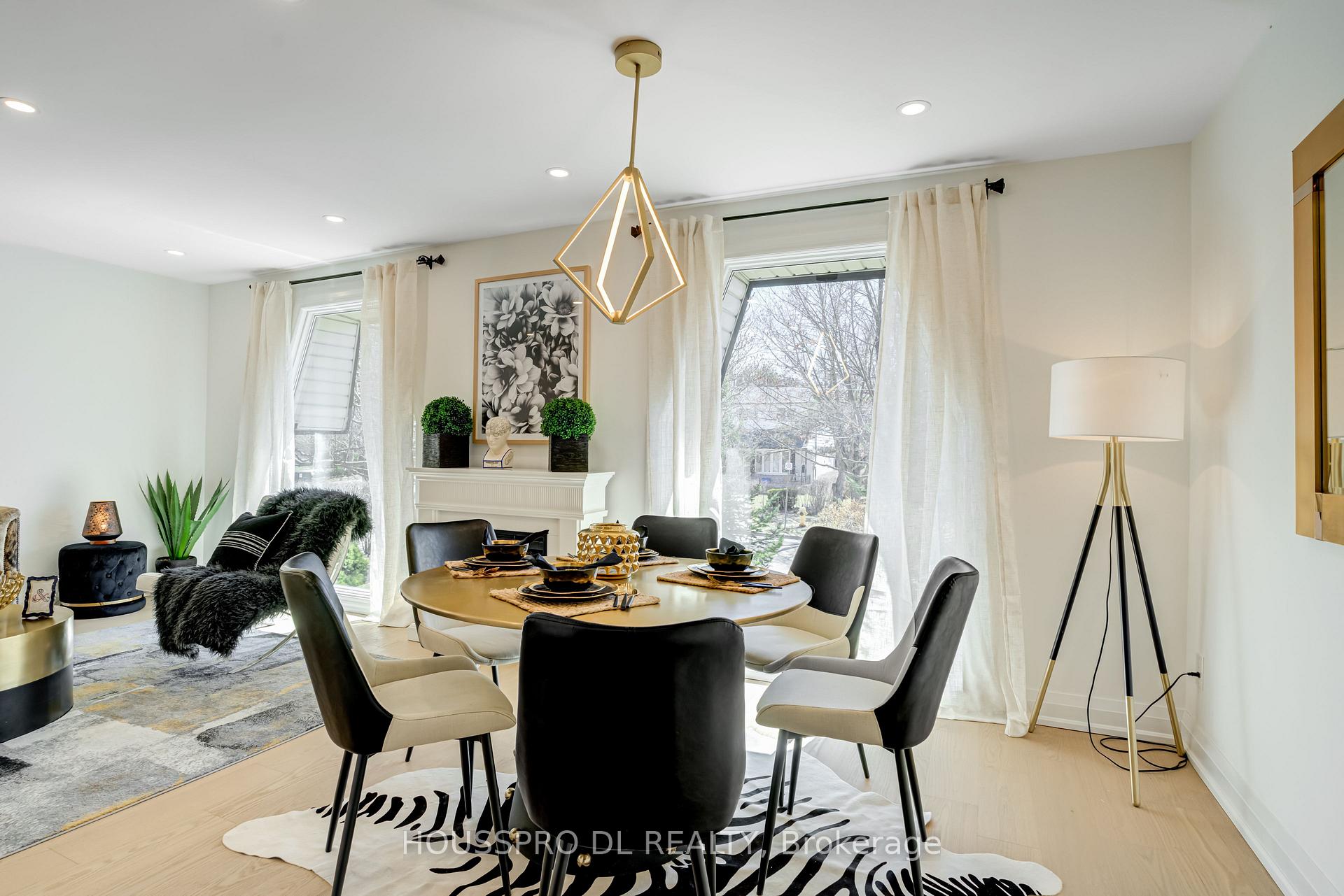 Photo 33 of 231 Romfield Circuit, Markham, Royal Orchard — HOMEH