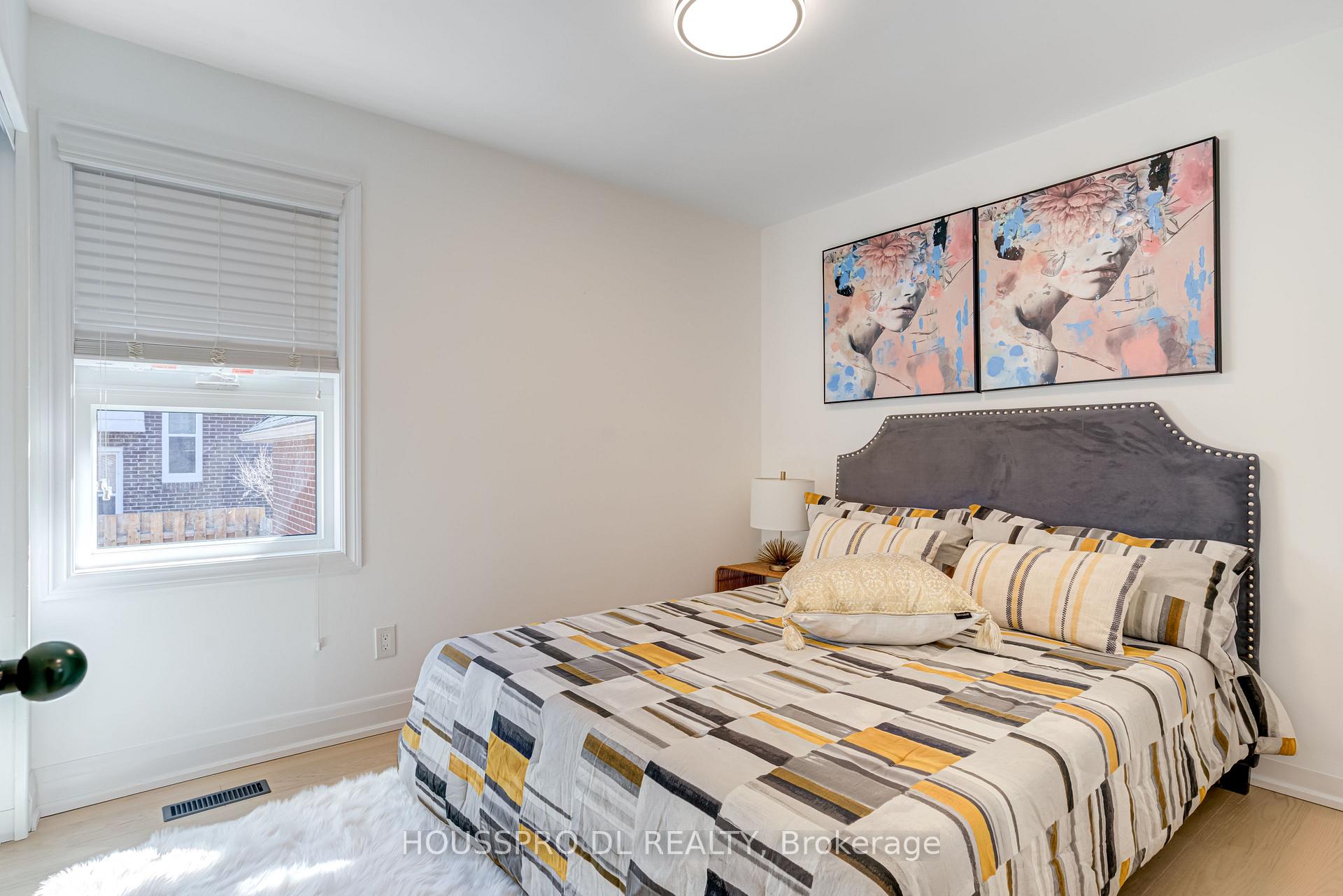 Photo 39 of 231 Romfield Circuit, Markham, Royal Orchard — HOMEH