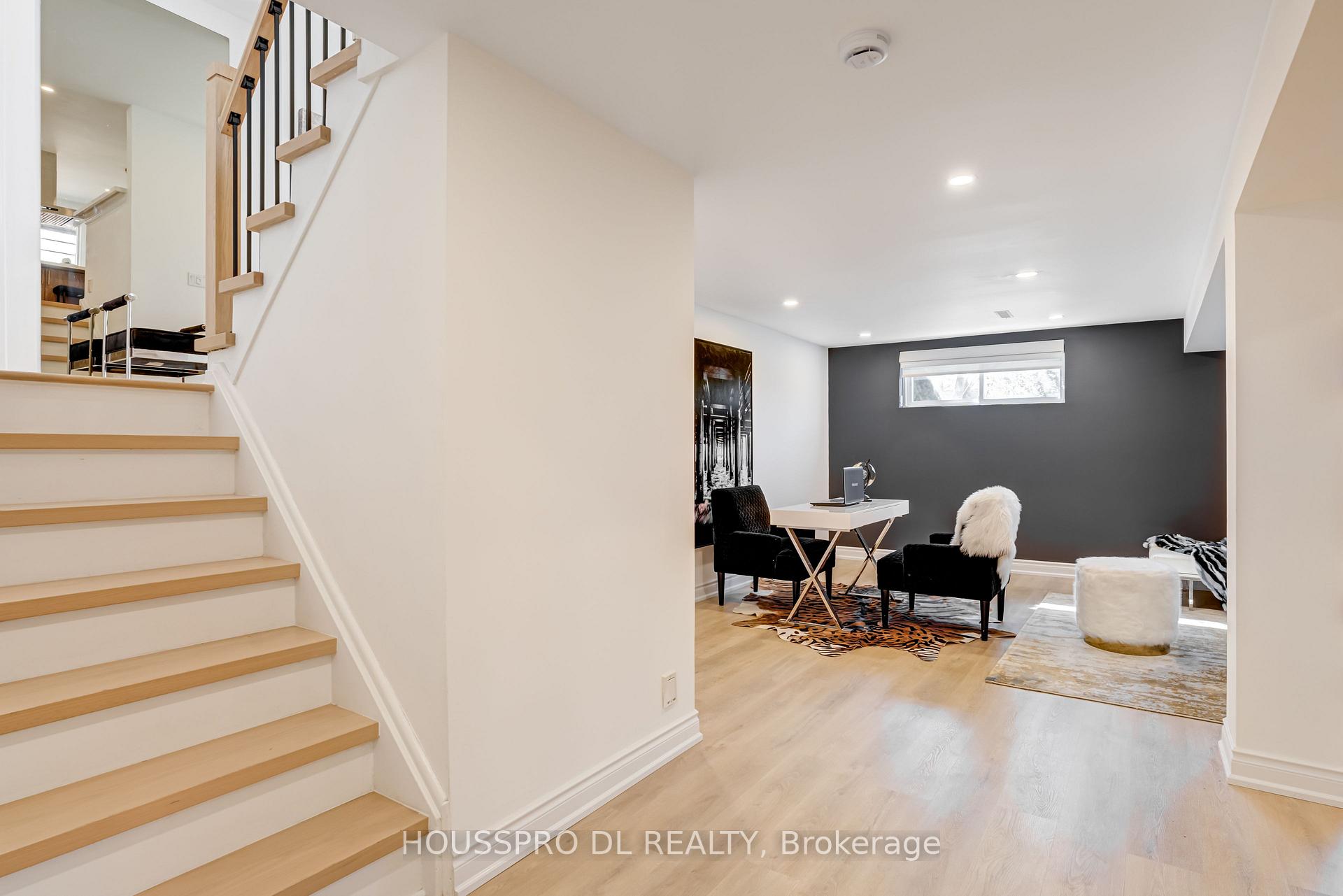 Photo 24 of 231 Romfield Circuit, Markham, Royal Orchard — HOMEH