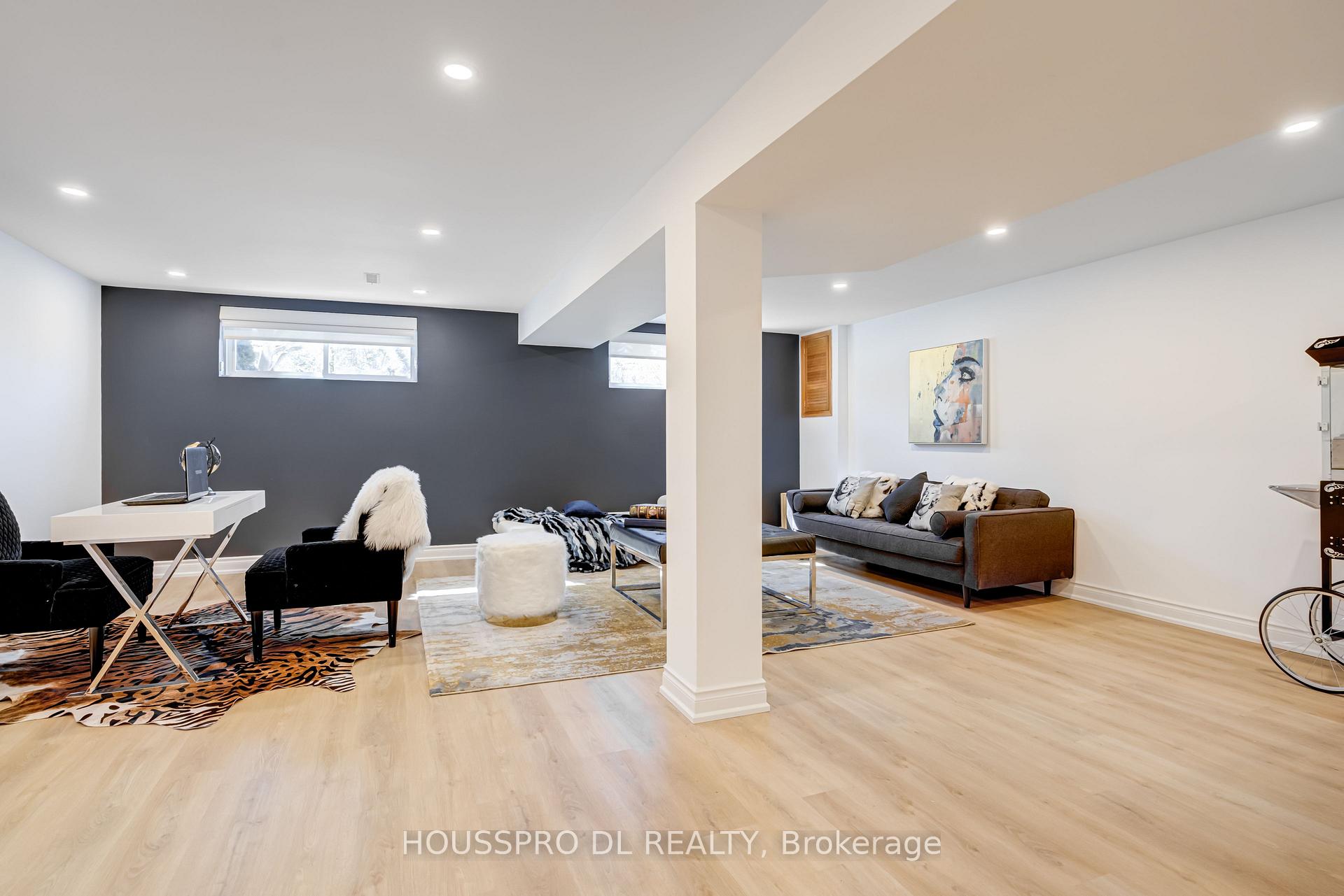 Photo 30 of 231 Romfield Circuit, Markham, Royal Orchard — HOMEH