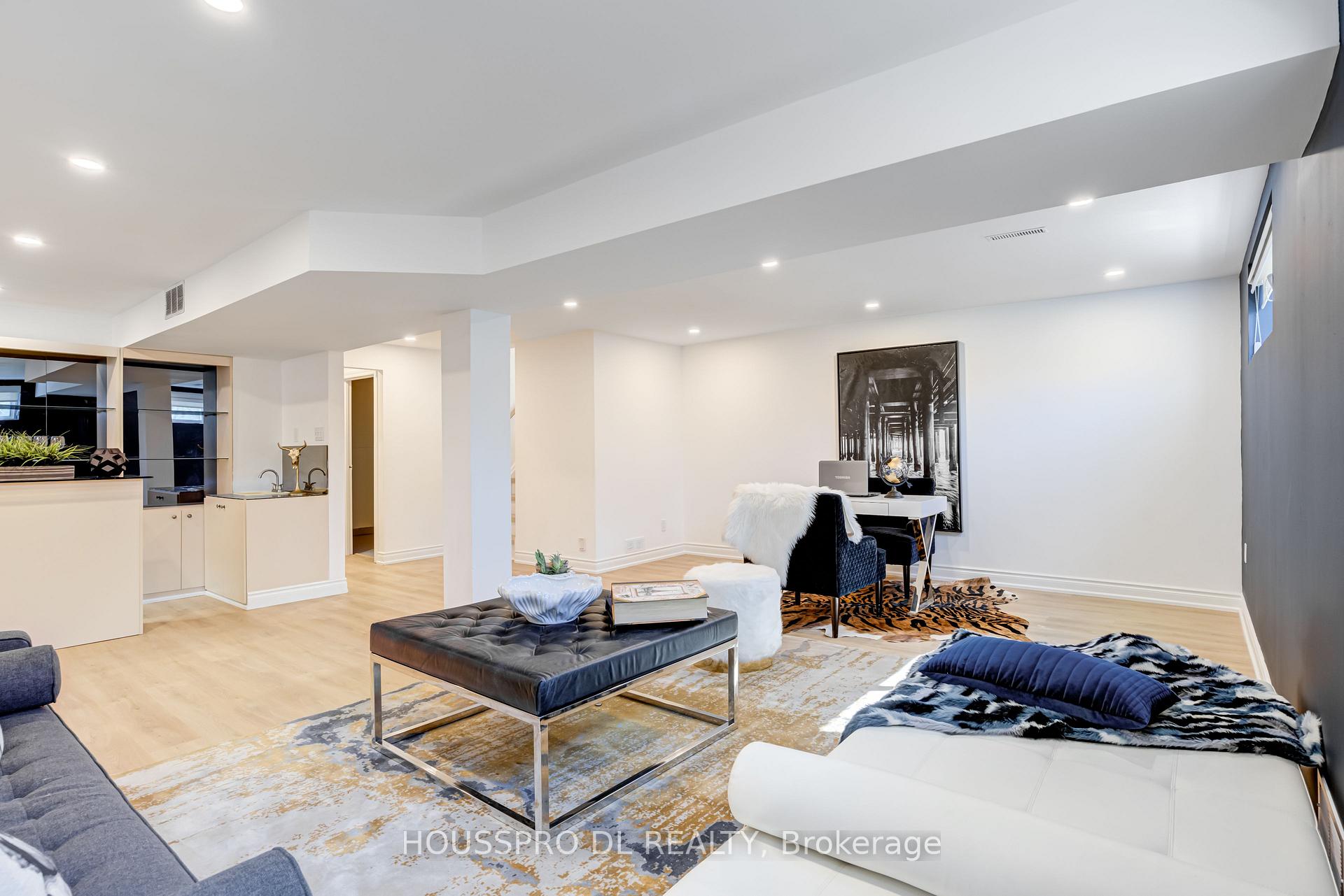 Photo 23 of 231 Romfield Circuit, Markham, Royal Orchard — HOMEH