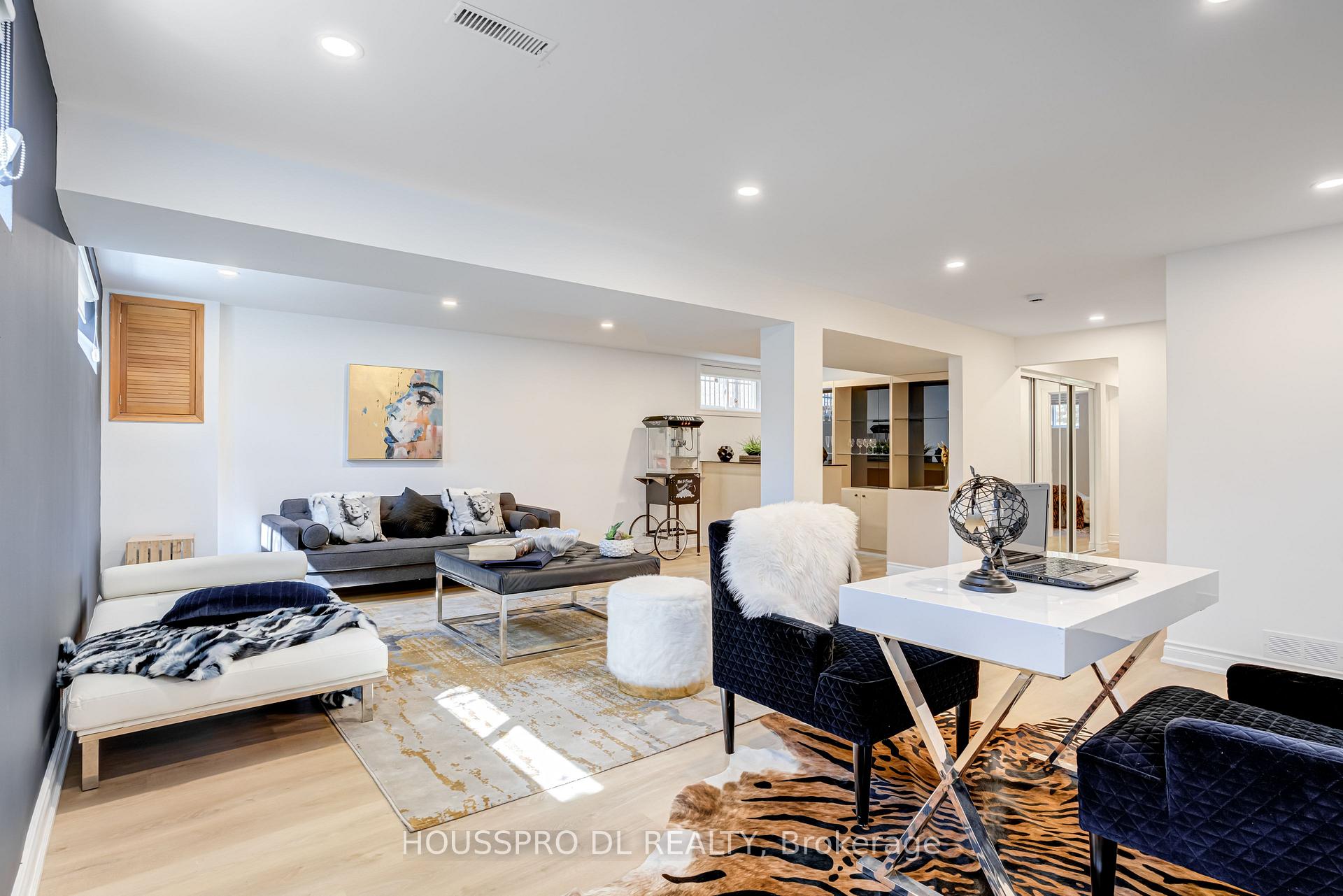Photo 40 of 231 Romfield Circuit, Markham, Royal Orchard — HOMEH