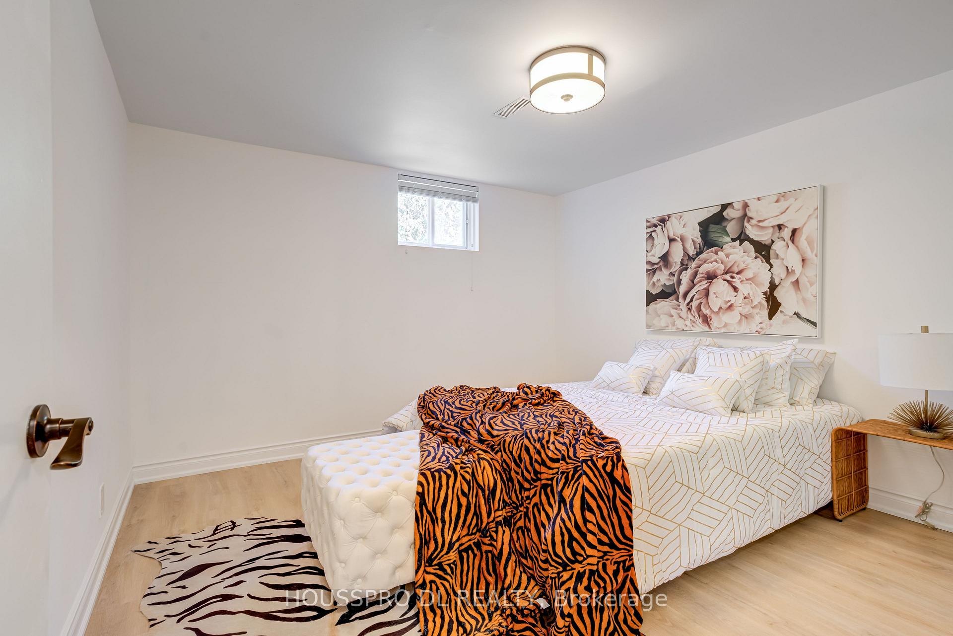 Photo 47 of 231 Romfield Circuit, Markham, Royal Orchard — HOMEH