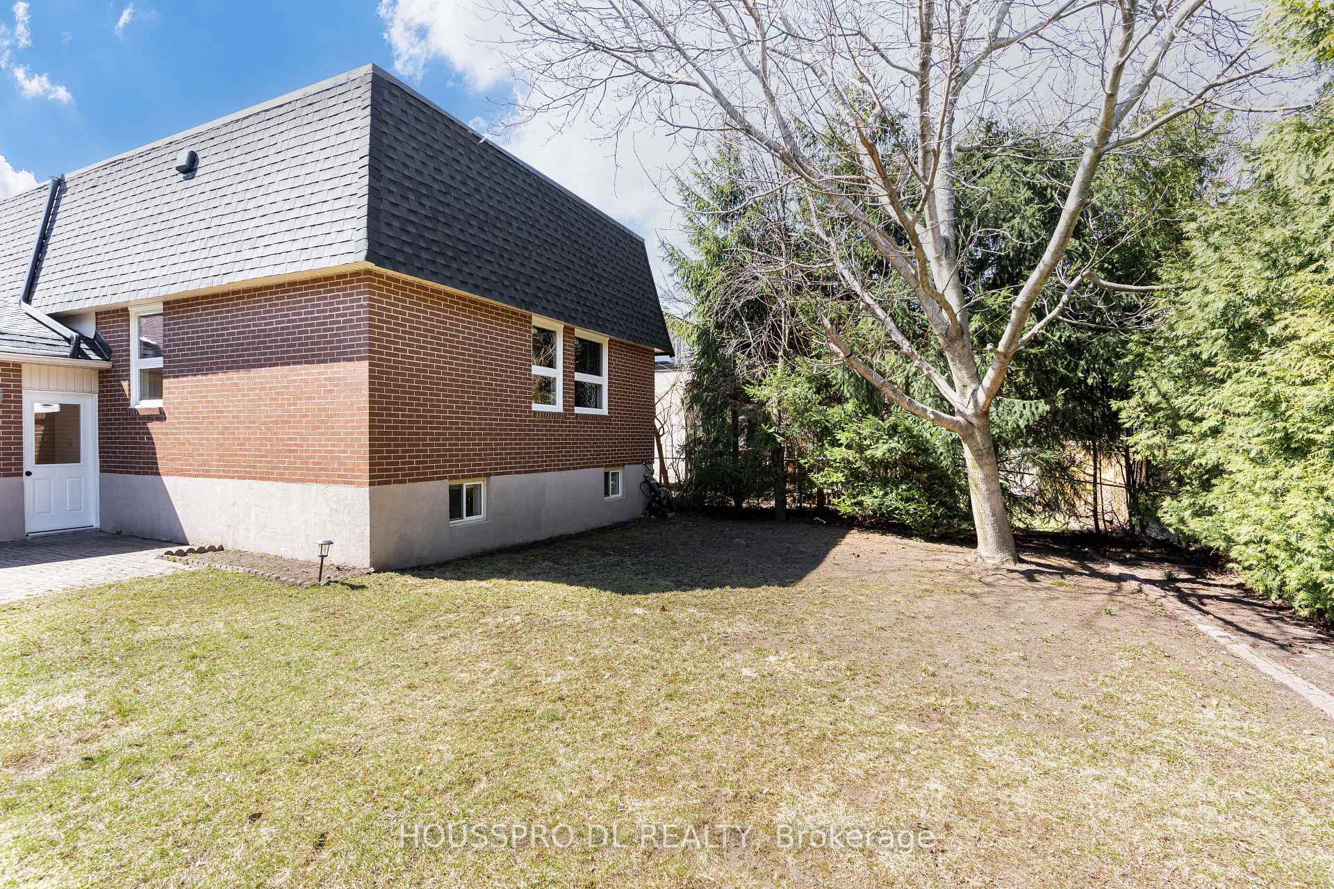 Photo 49 of 231 Romfield Circuit, Markham, Royal Orchard — HOMEH