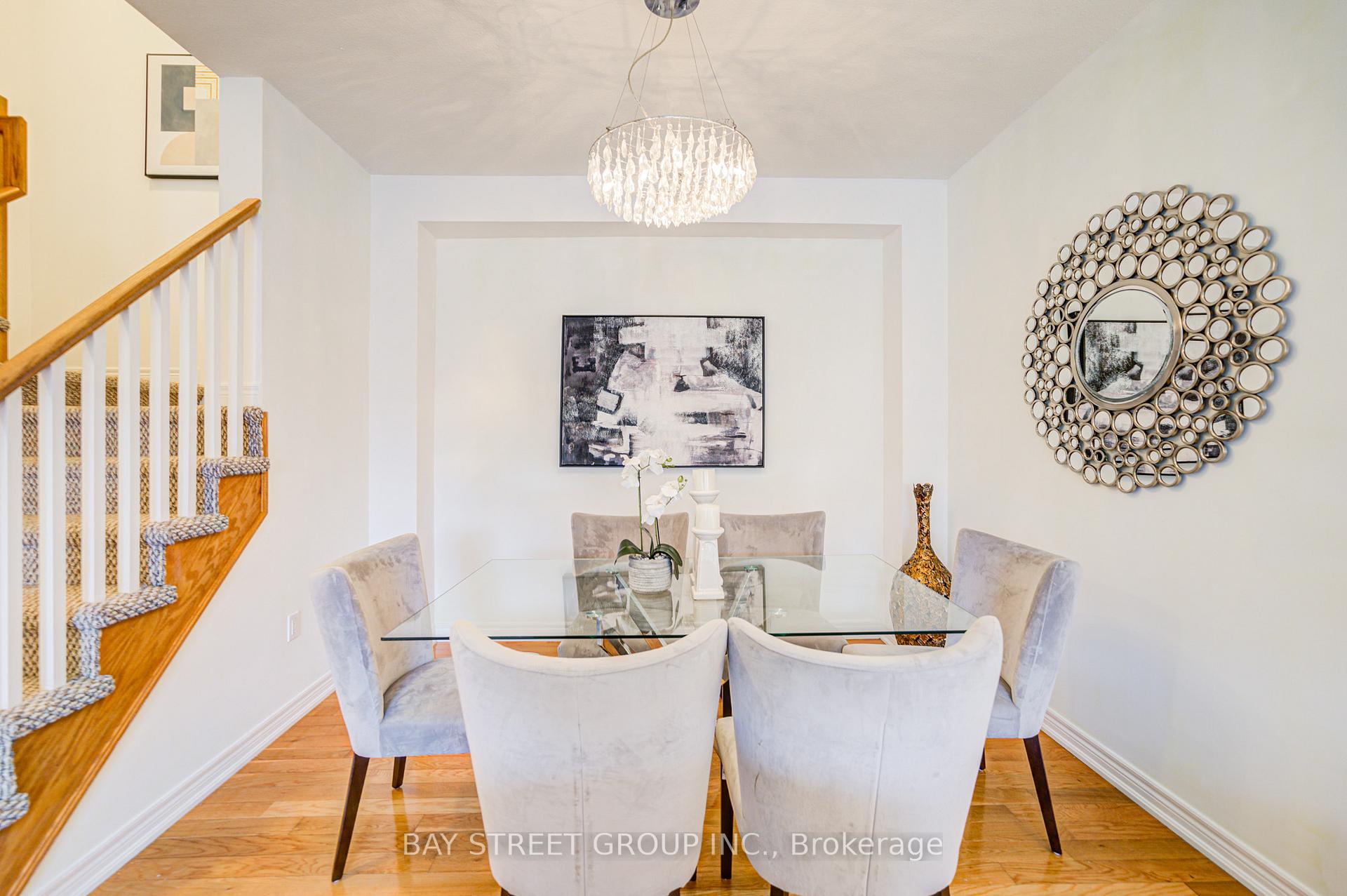 Photo 2 of Unit 54, 1085 Harrogate Drive, Hamilton, Meadowlands — HOMEH