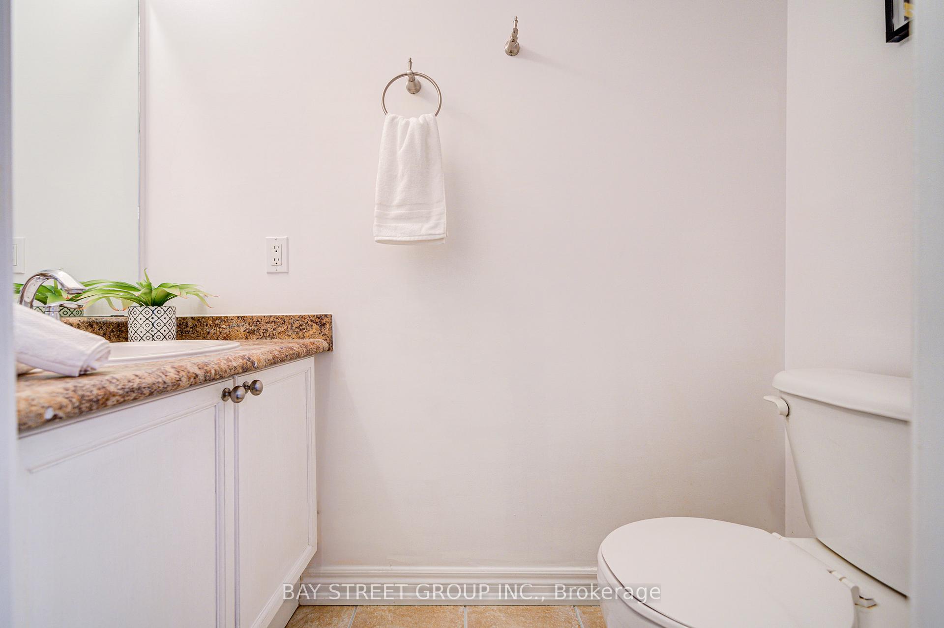 Photo 10 of Unit 54, 1085 Harrogate Drive, Hamilton, Meadowlands — HOMEH