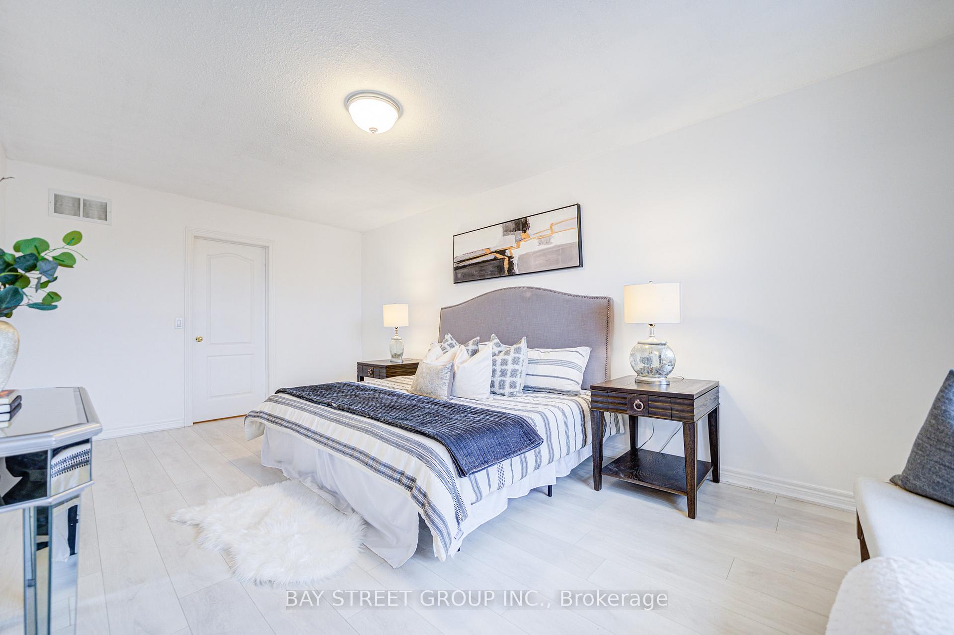 Photo 19 of Unit 54, 1085 Harrogate Drive, Hamilton, Meadowlands — HOMEH