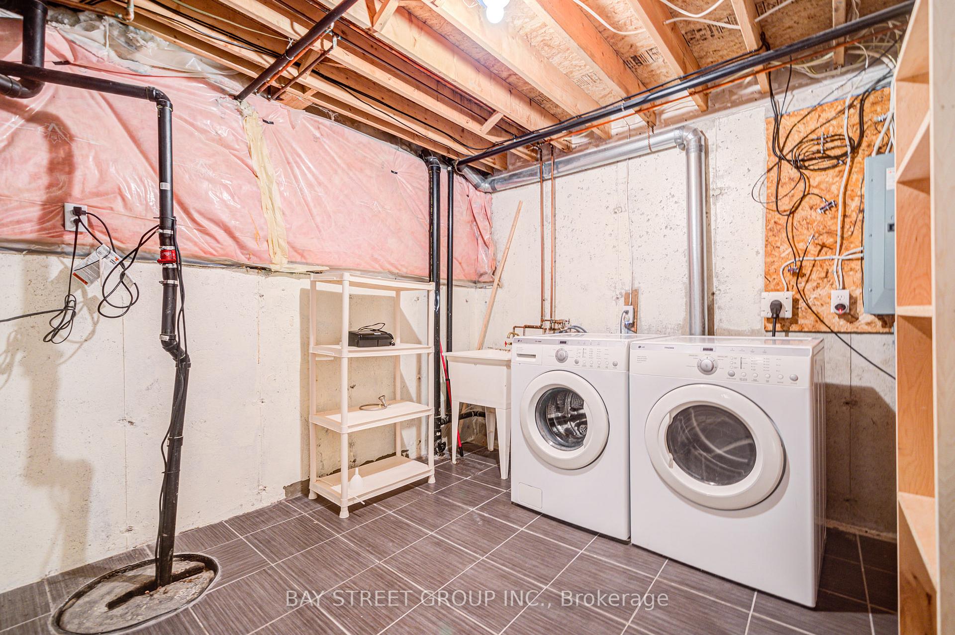Photo 38 of Unit 54, 1085 Harrogate Drive, Hamilton, Meadowlands — HOMEH