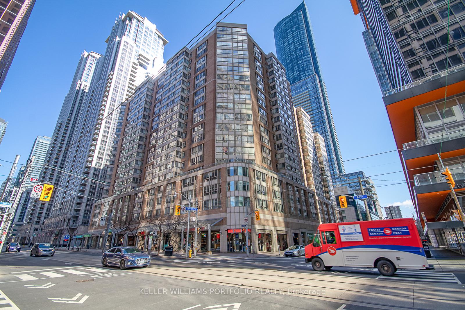 Front of Unit 520, 711 Bay Street