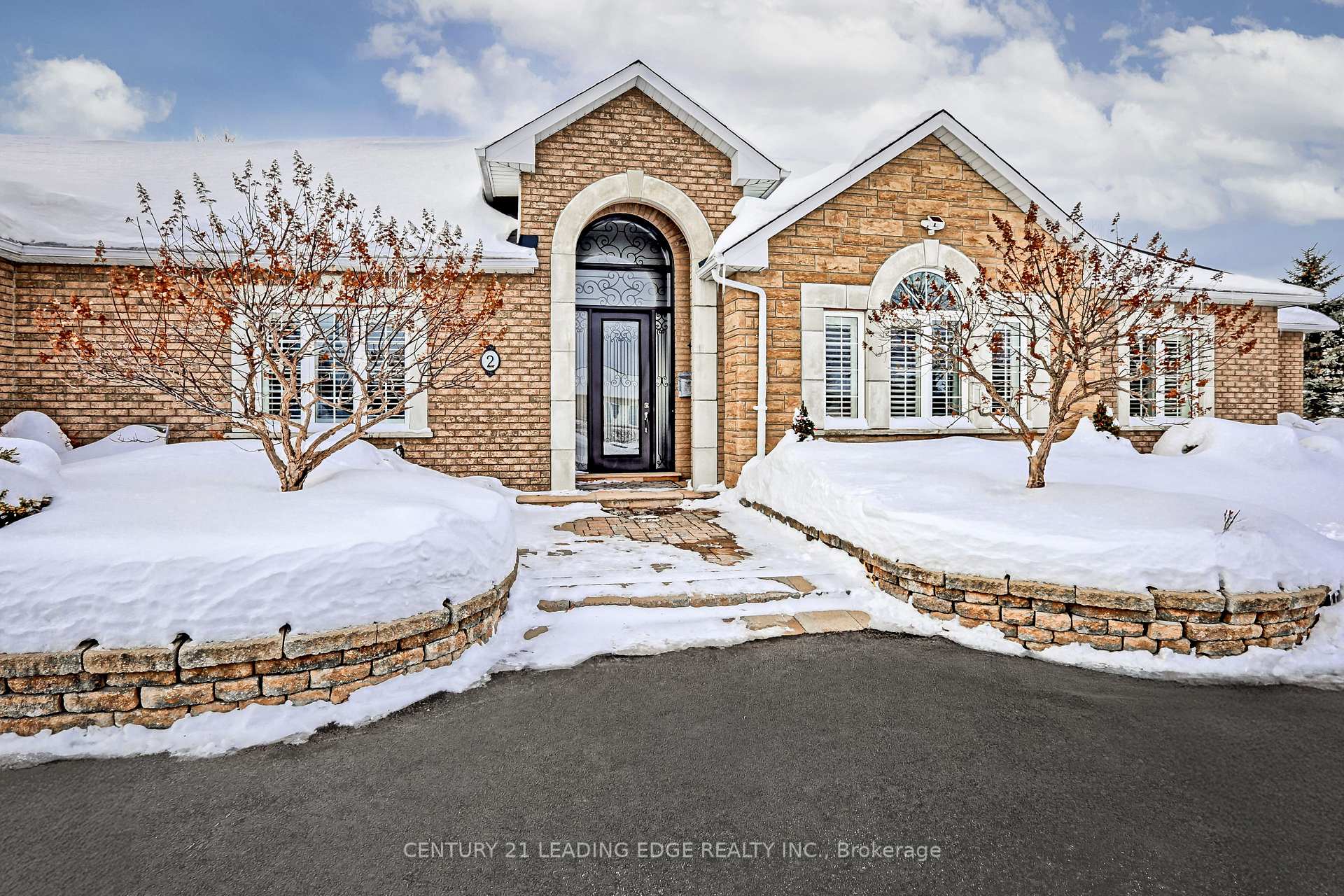 Front of 2 Deer Ridge Road