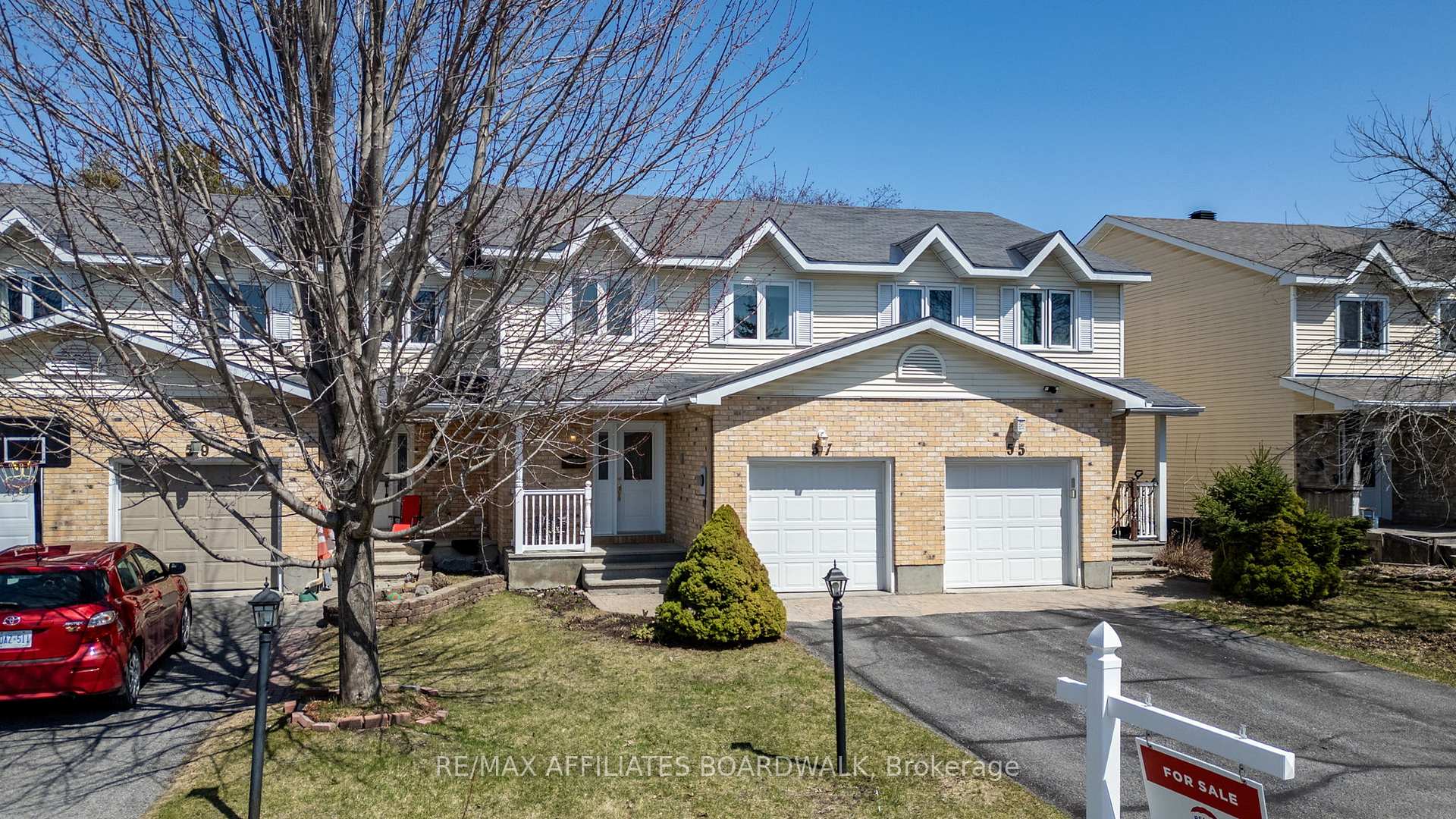 Photo 2 of 57 Kathleen Crescent, Ottawa, Stittsville (Central) — HOMEH