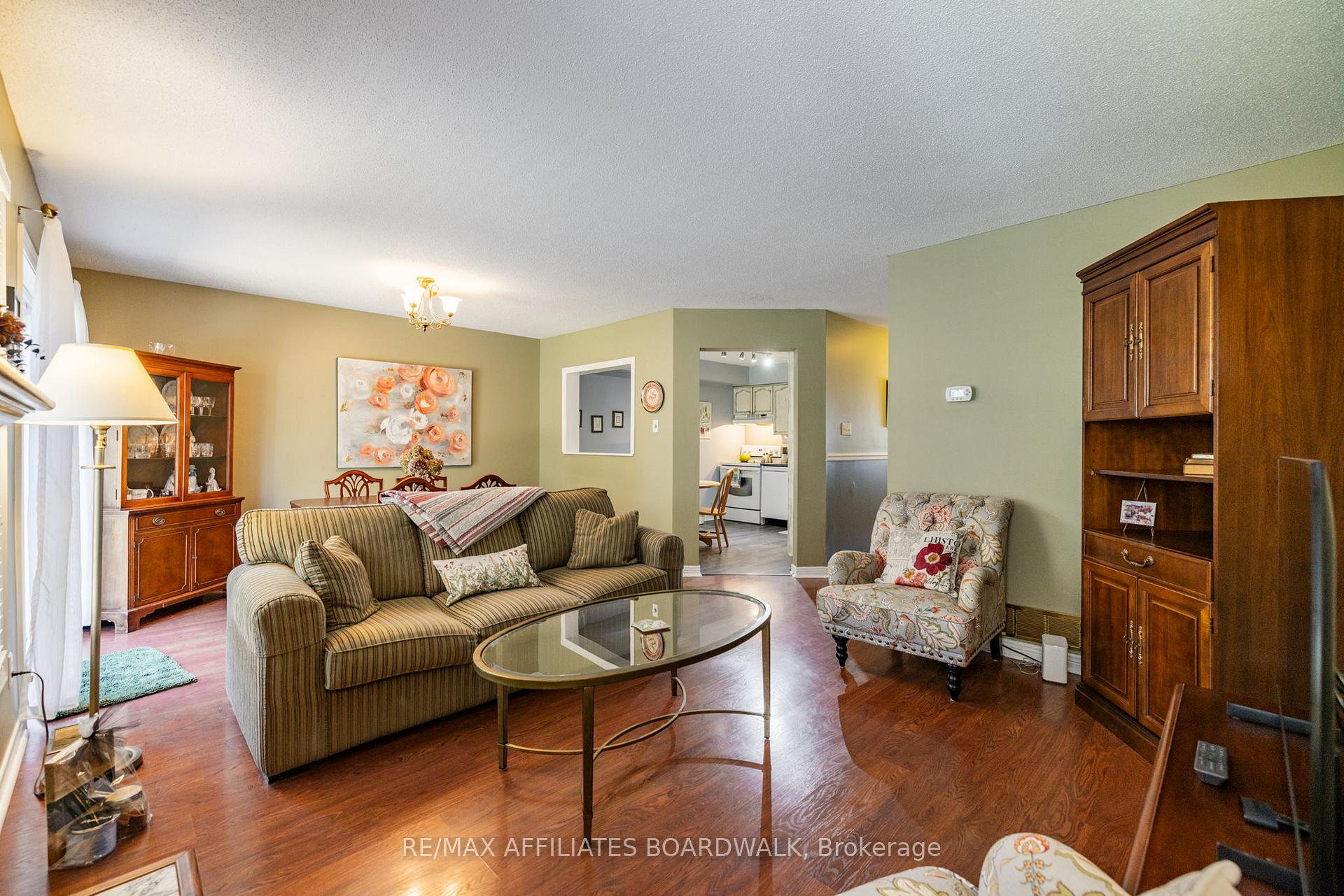 Photo 6 of 57 Kathleen Crescent, Ottawa, Stittsville (Central) — HOMEH