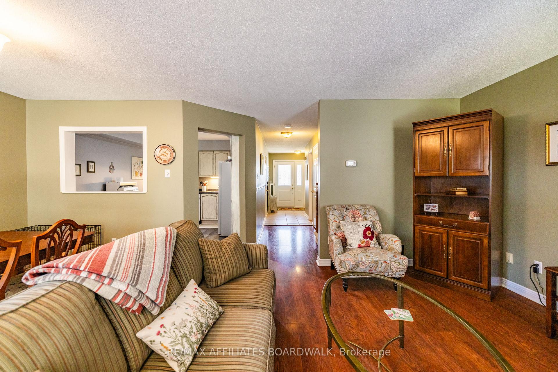 Photo 18 of 57 Kathleen Crescent, Ottawa, Stittsville (Central) — HOMEH