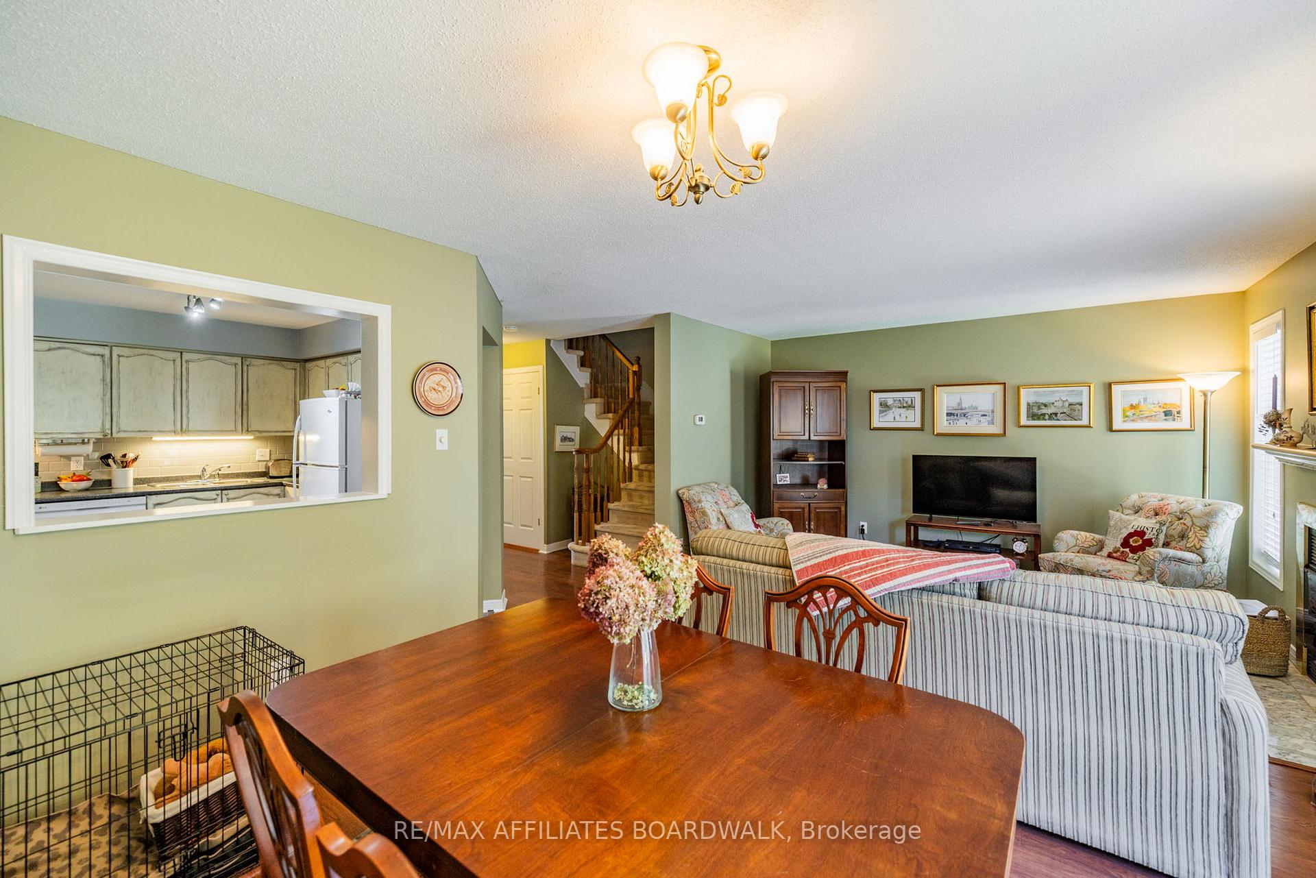 Photo 10 of 57 Kathleen Crescent, Ottawa, Stittsville (Central) — HOMEH