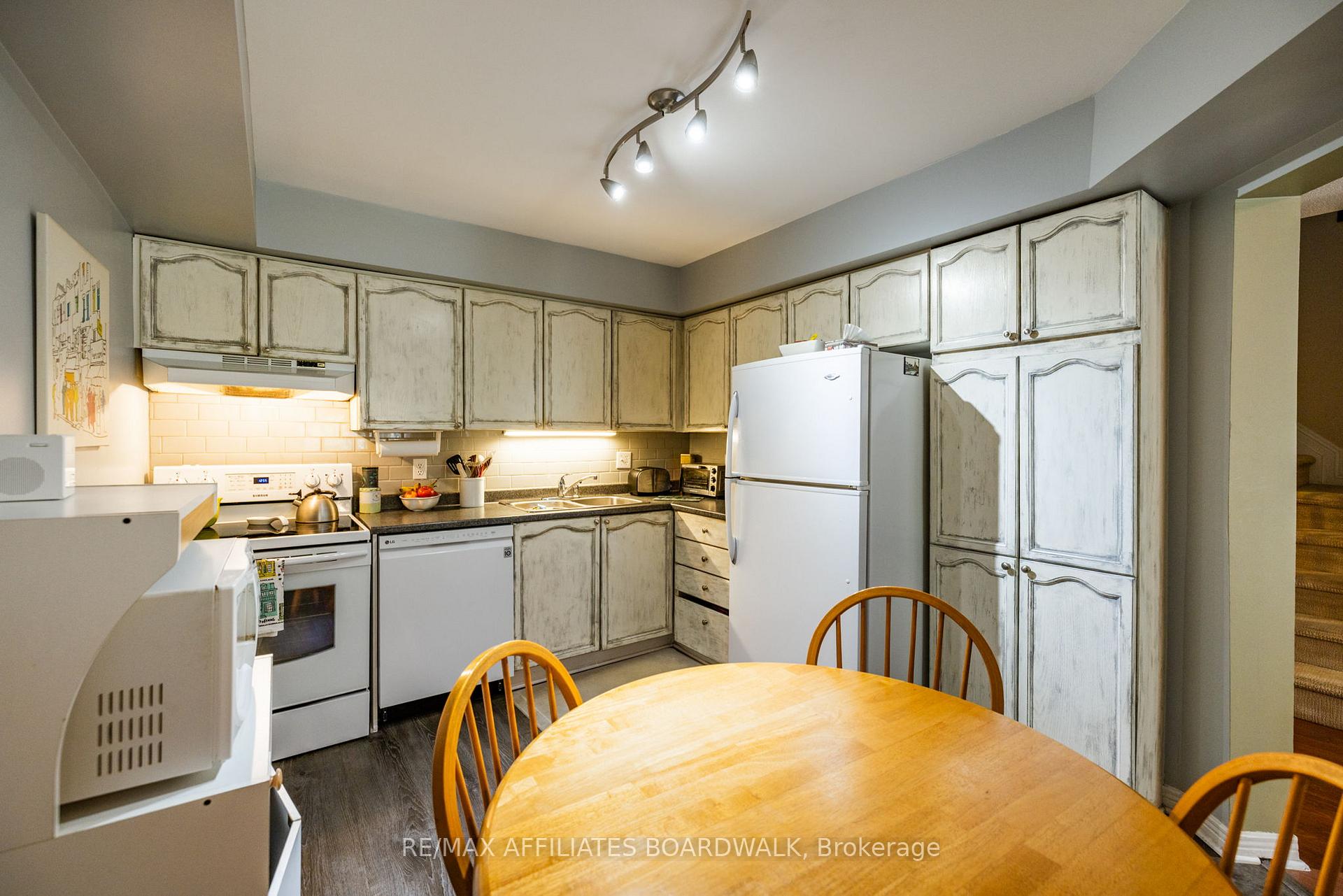 Photo 17 of 57 Kathleen Crescent, Ottawa, Stittsville (Central) — HOMEH