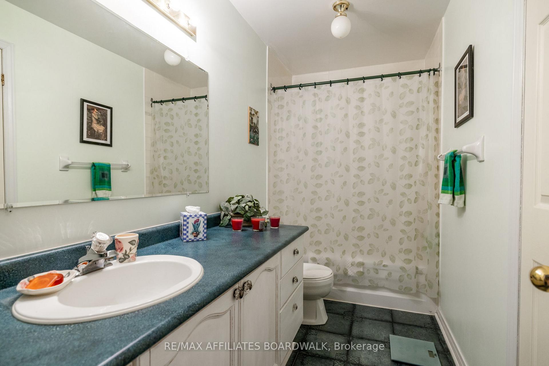 Photo 21 of 57 Kathleen Crescent, Ottawa, Stittsville (Central) — HOMEH
