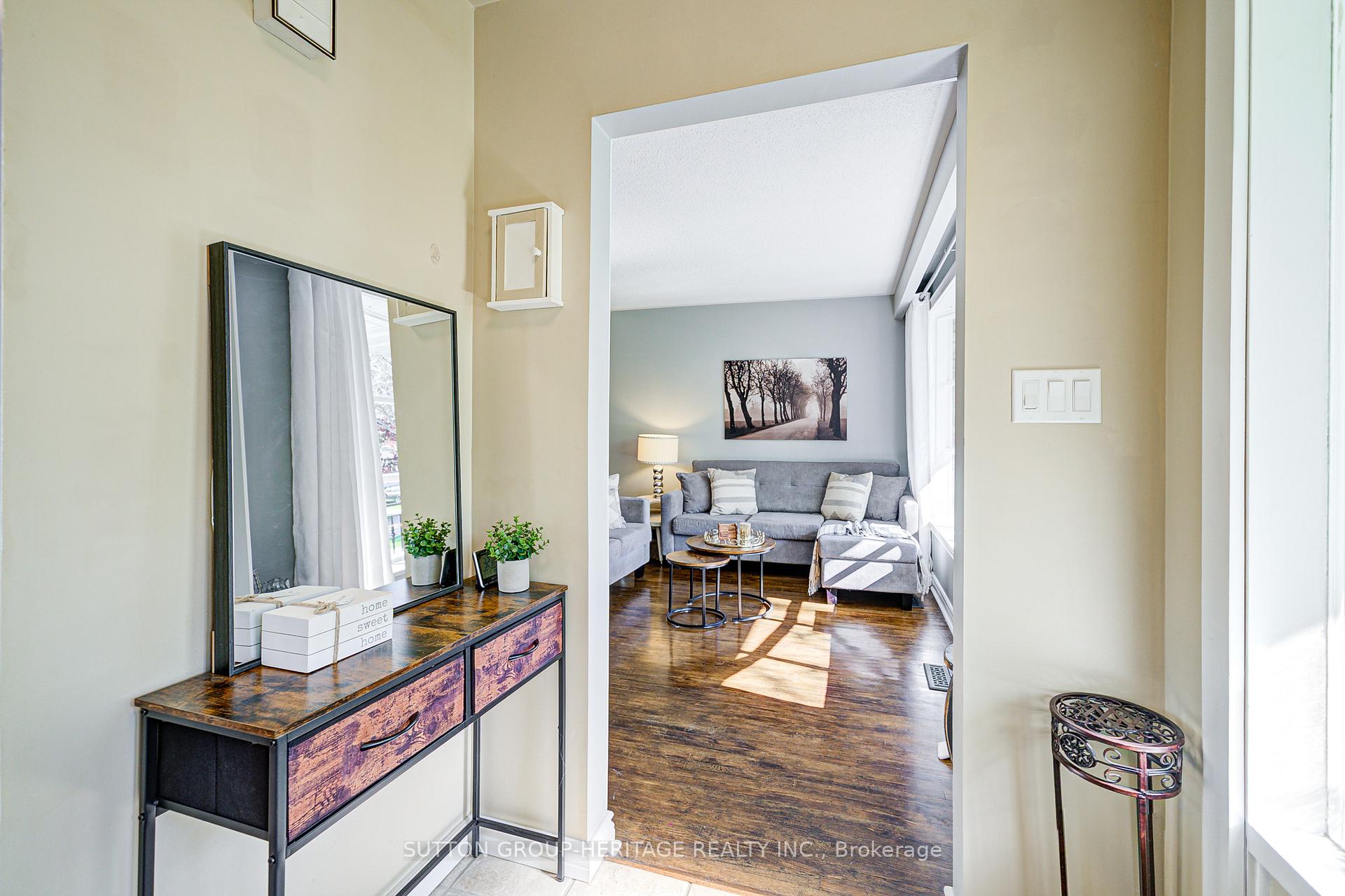 Photo 5 of 265 Viewmount Street, Oshawa, Donevan — HOMEH