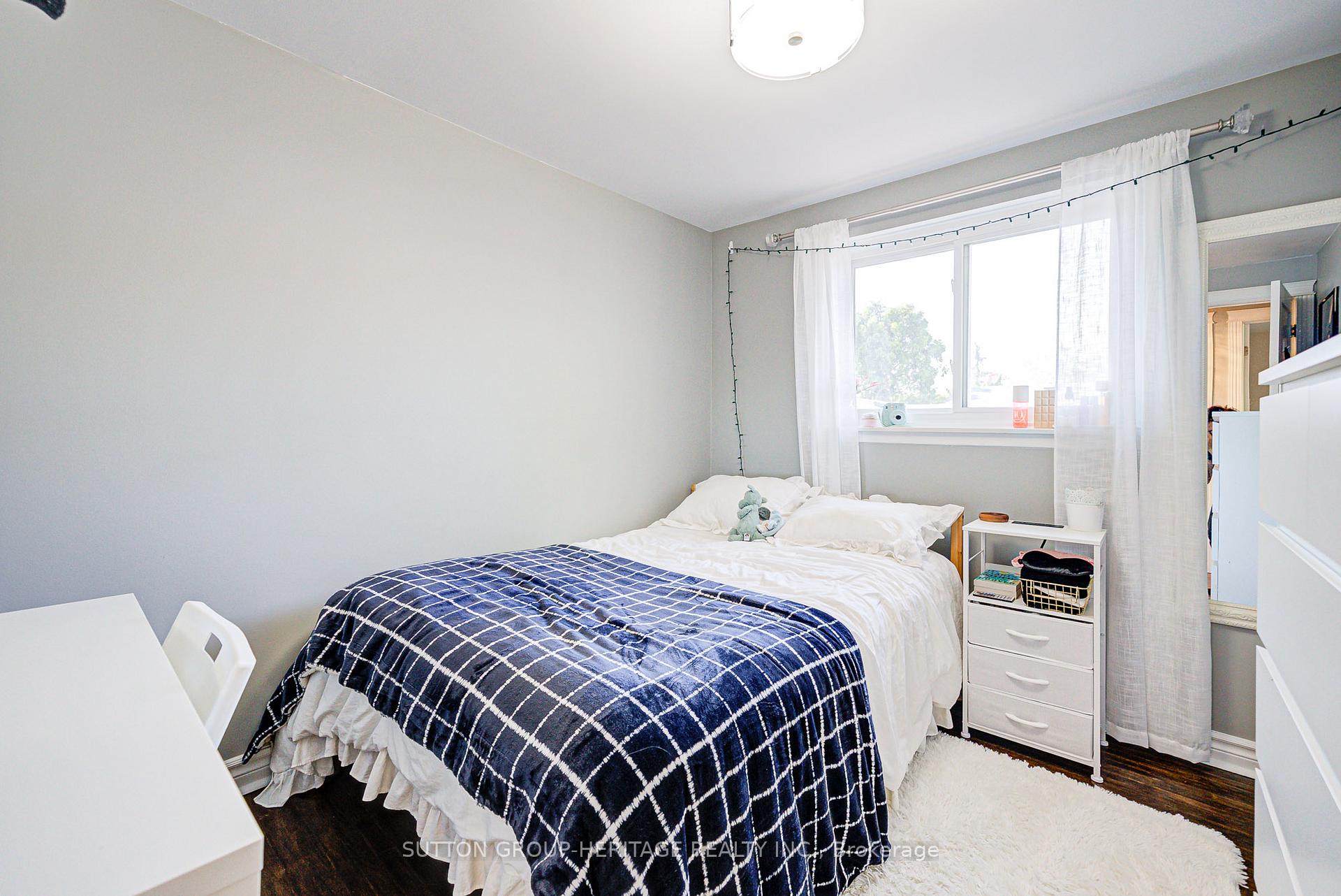 Photo 10 of 265 Viewmount Street, Oshawa, Donevan — HOMEH