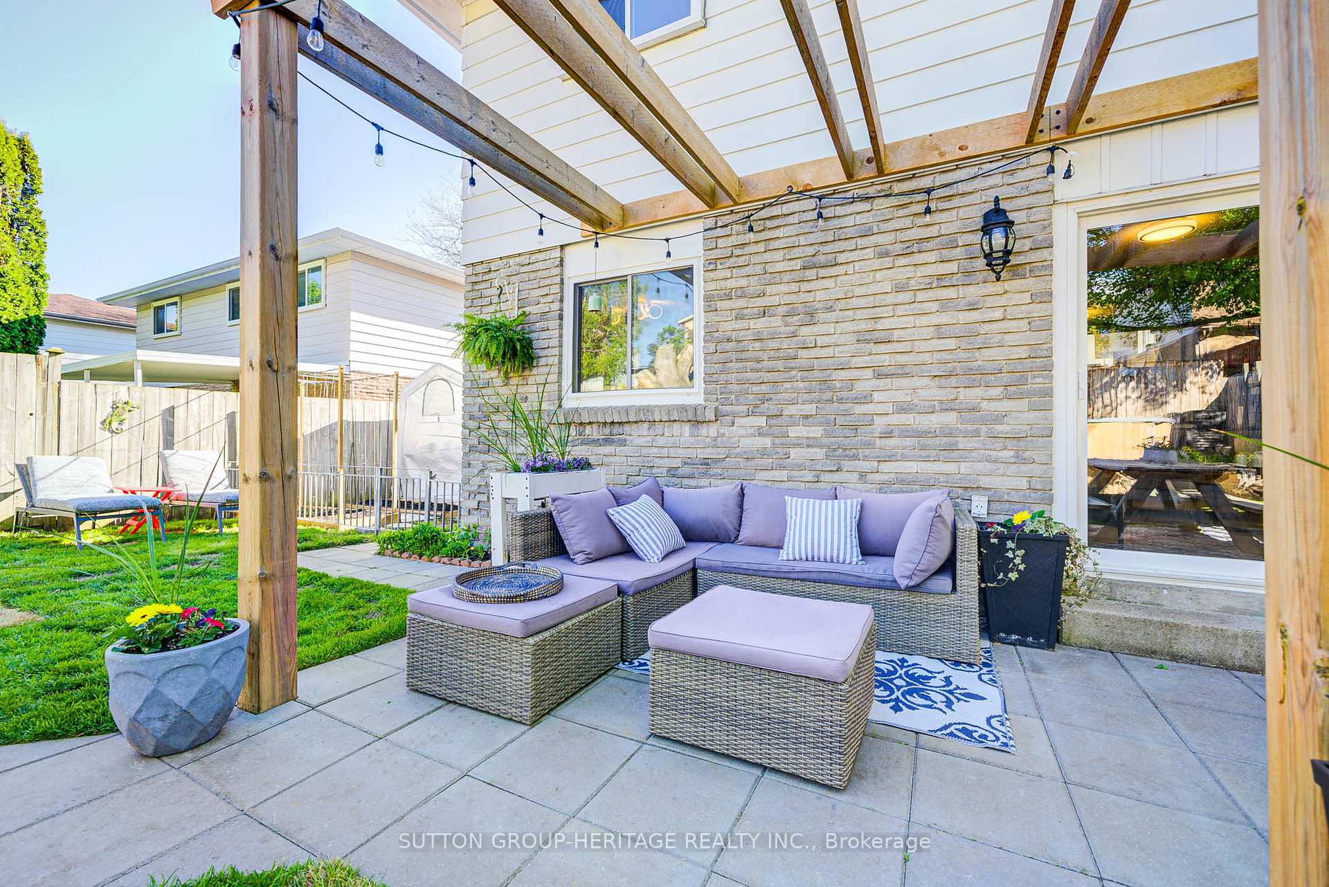 Photo 26 of 265 Viewmount Street, Oshawa, Donevan — HOMEH