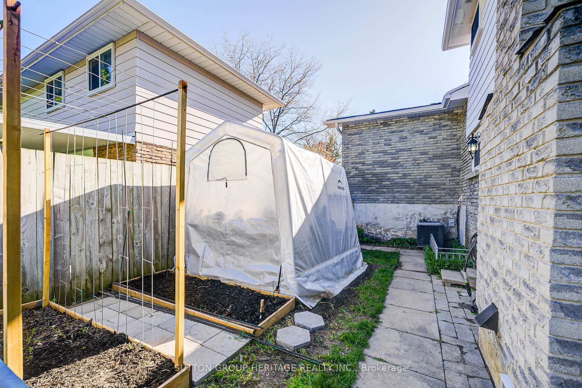 Photo 36 of 265 Viewmount Street, Oshawa, Donevan — HOMEH