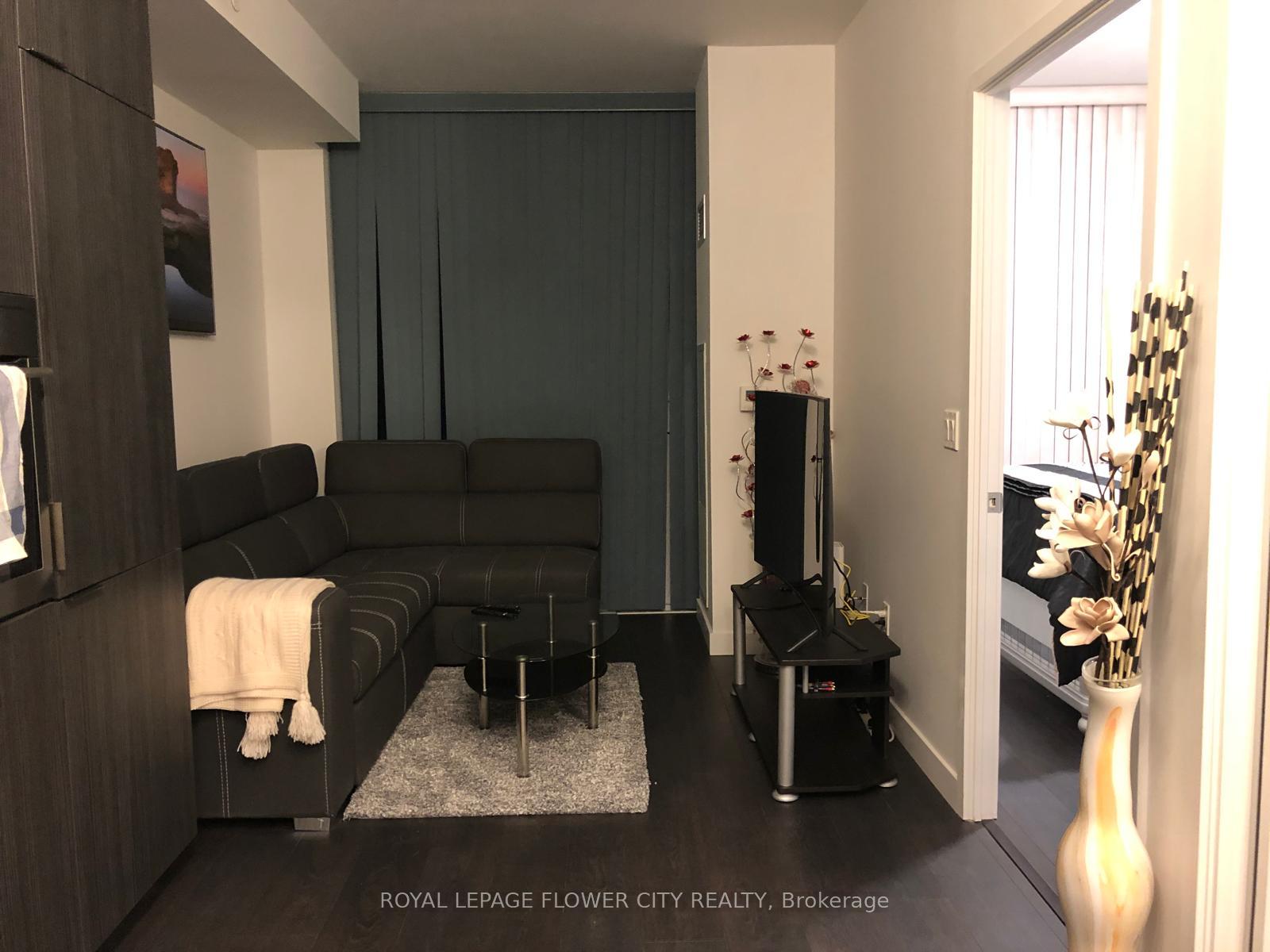 Photo 2 of Unit 3804, 8 Eglinton Avenue E, Toronto, Yonge-Eglinton — HOMEH