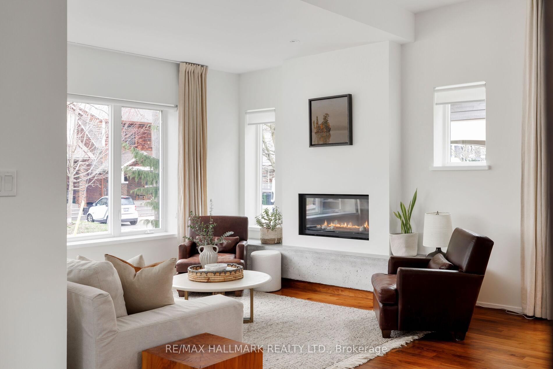 Photo 4 of 18 Bingham Avenue, Toronto, The Beaches — HOMEH