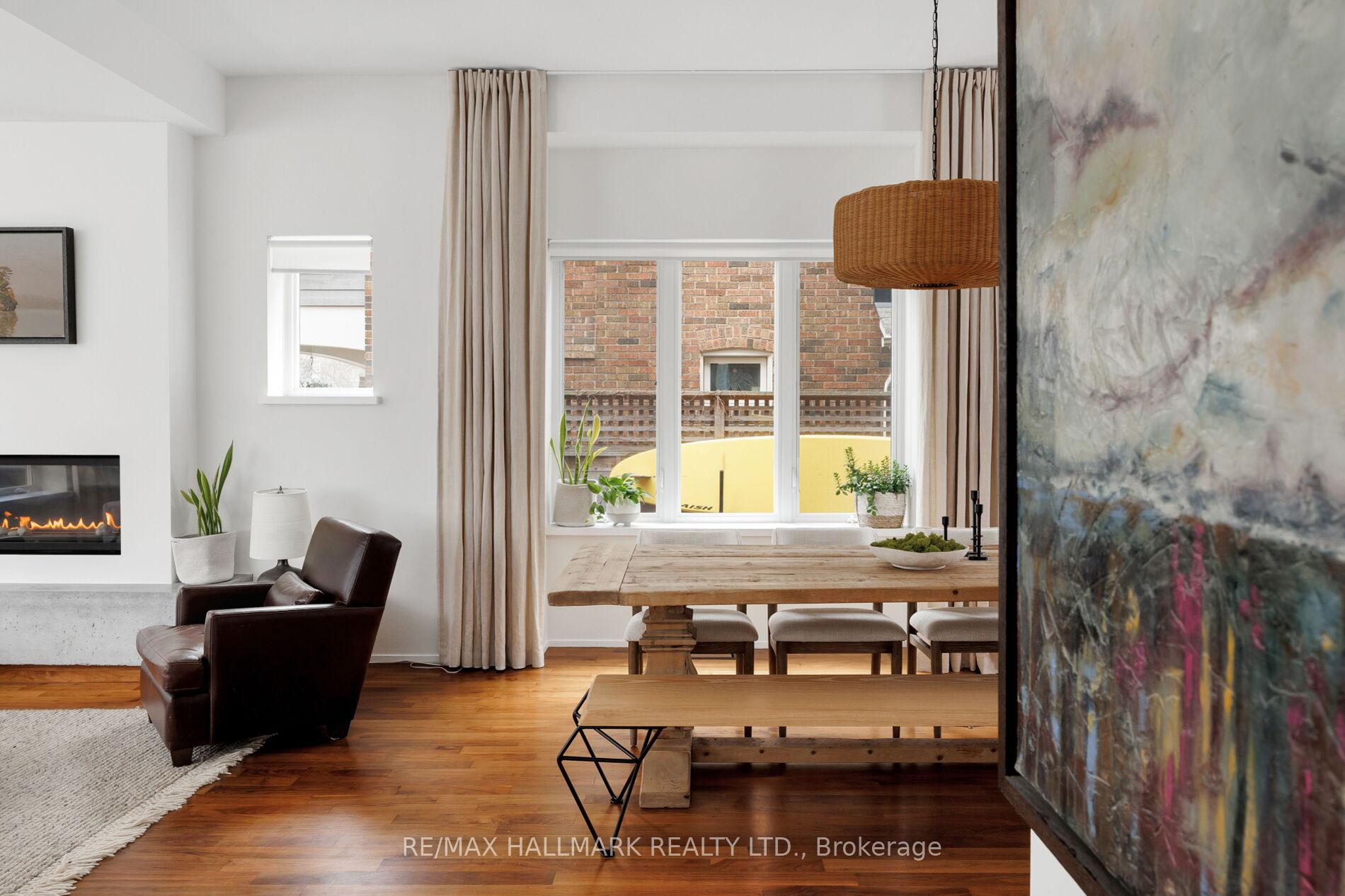 Photo 10 of 18 Bingham Avenue, Toronto, The Beaches — HOMEH