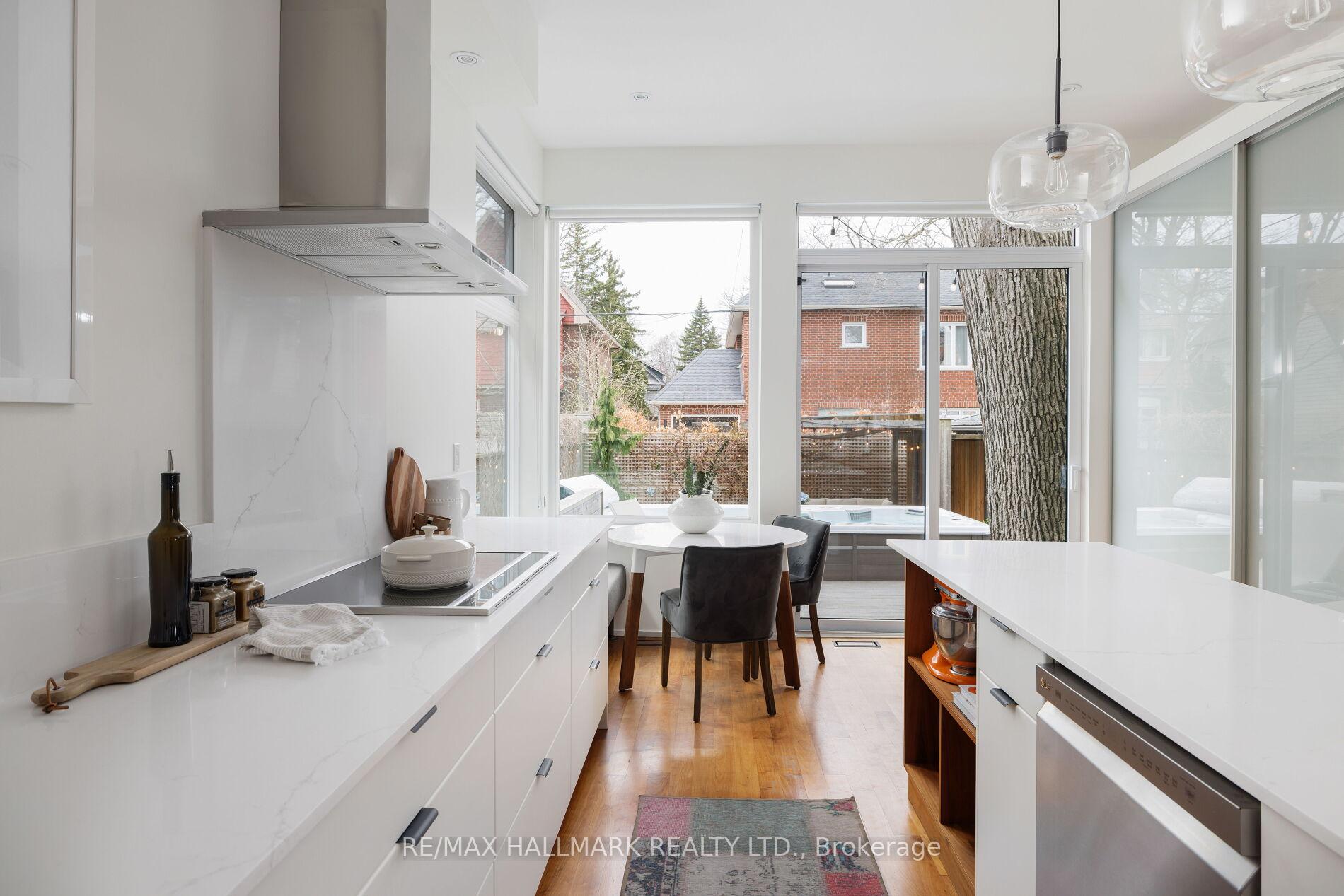 Photo 21 of 18 Bingham Avenue, Toronto, The Beaches — HOMEH