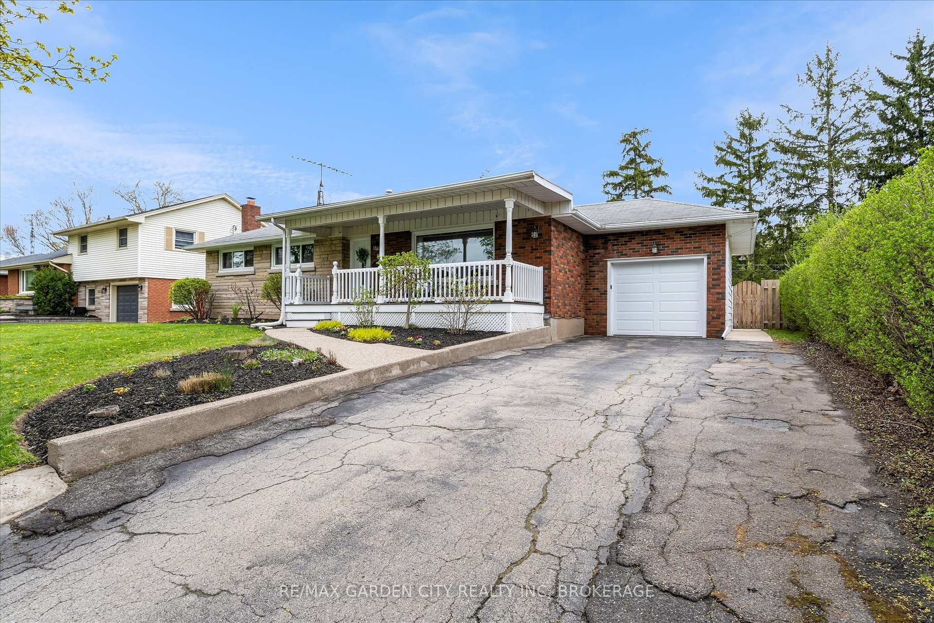 Photo 2 of 58 Diffin Drive, Welland, Prince Charles — HOMEH
