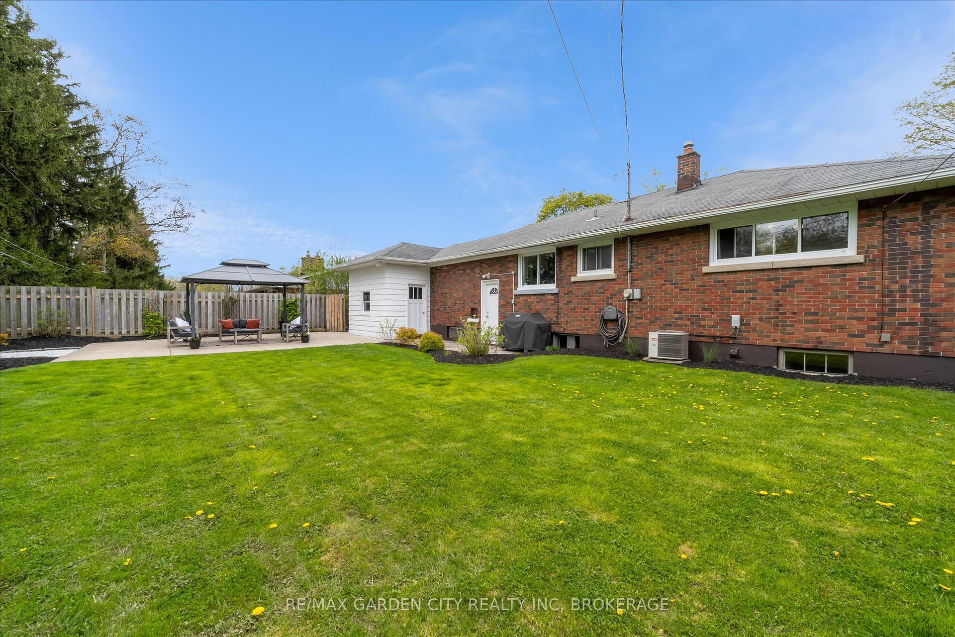 Photo 33 of 58 Diffin Drive, Welland, Prince Charles — HOMEH