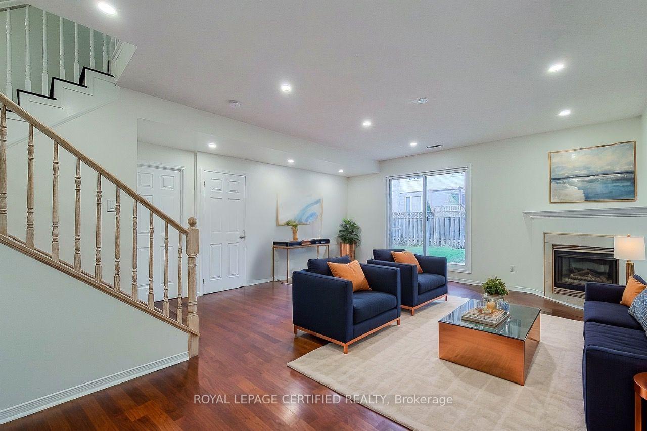 Photo 13 of 482 Berkindale Drive N, Hamilton, Riverdale — HOMEH