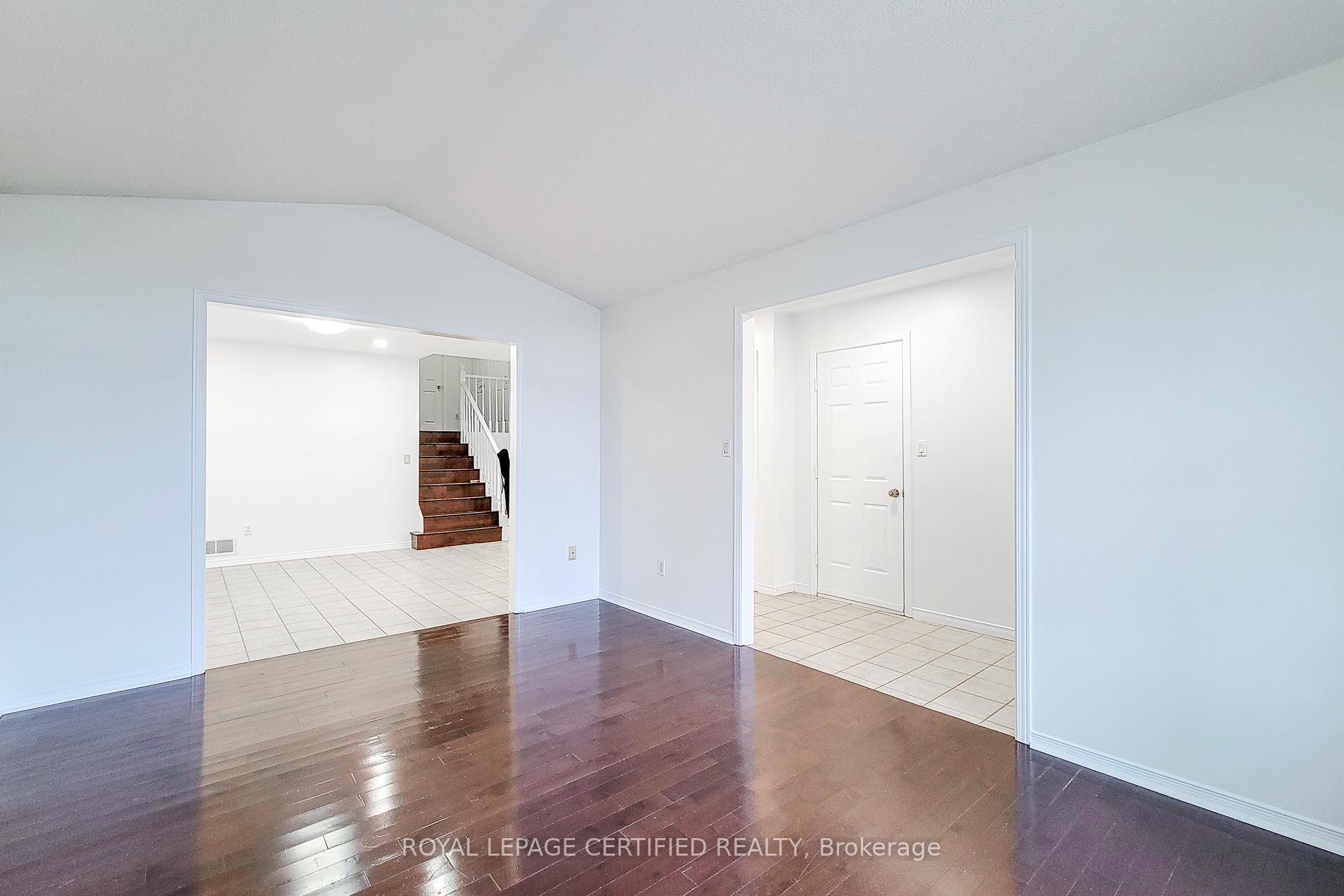 Photo 12 of 482 Berkindale Drive N, Hamilton, Riverdale — HOMEH